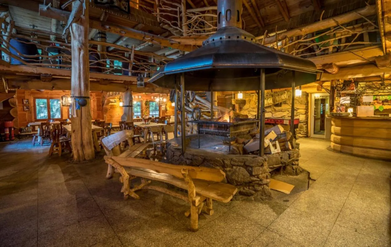 Restaurant/places to eat in Domek Górski przy Bukowej Chacie