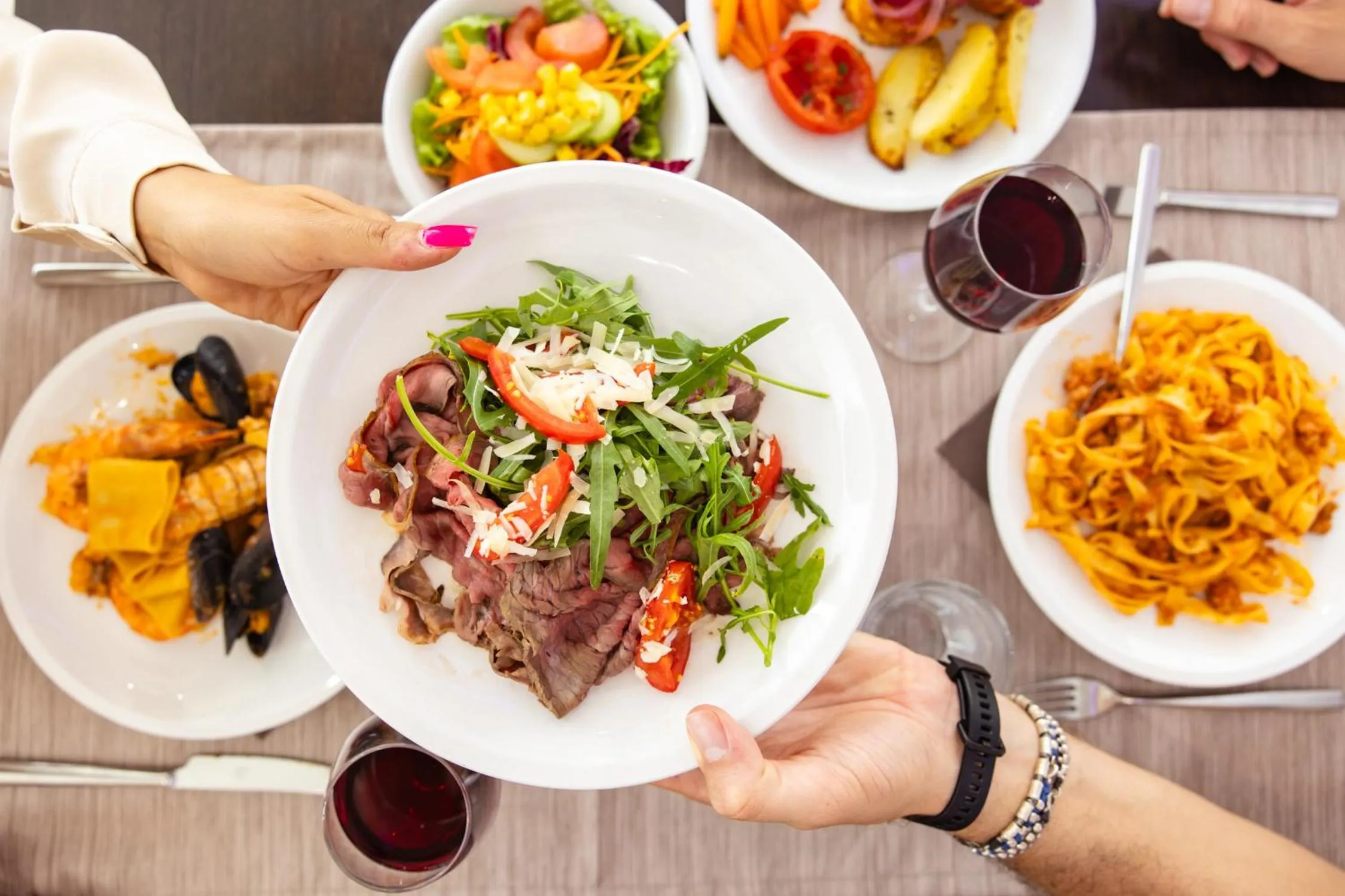 Restaurant/places to eat in Hotel Tabor