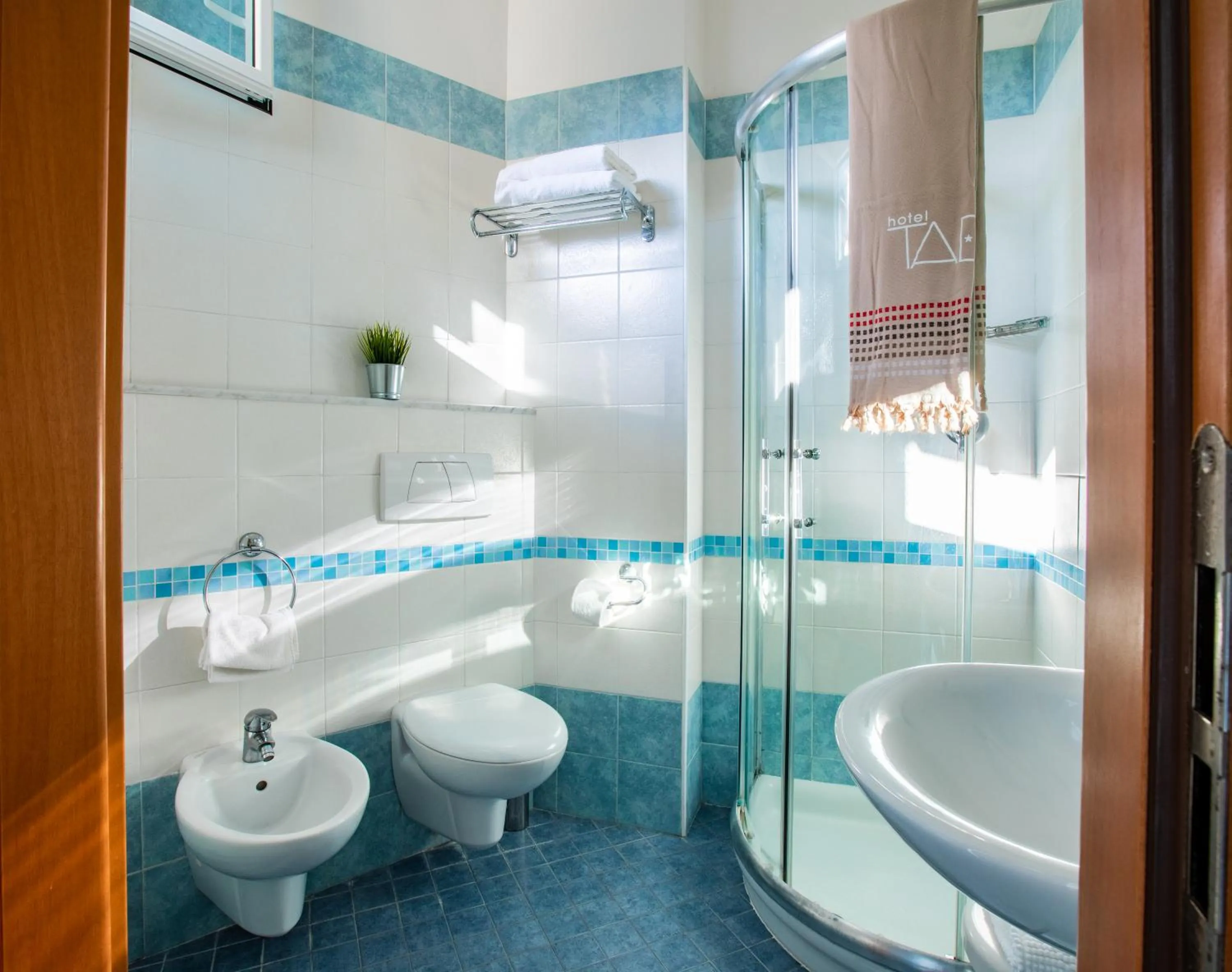 Shower in Hotel Tabor