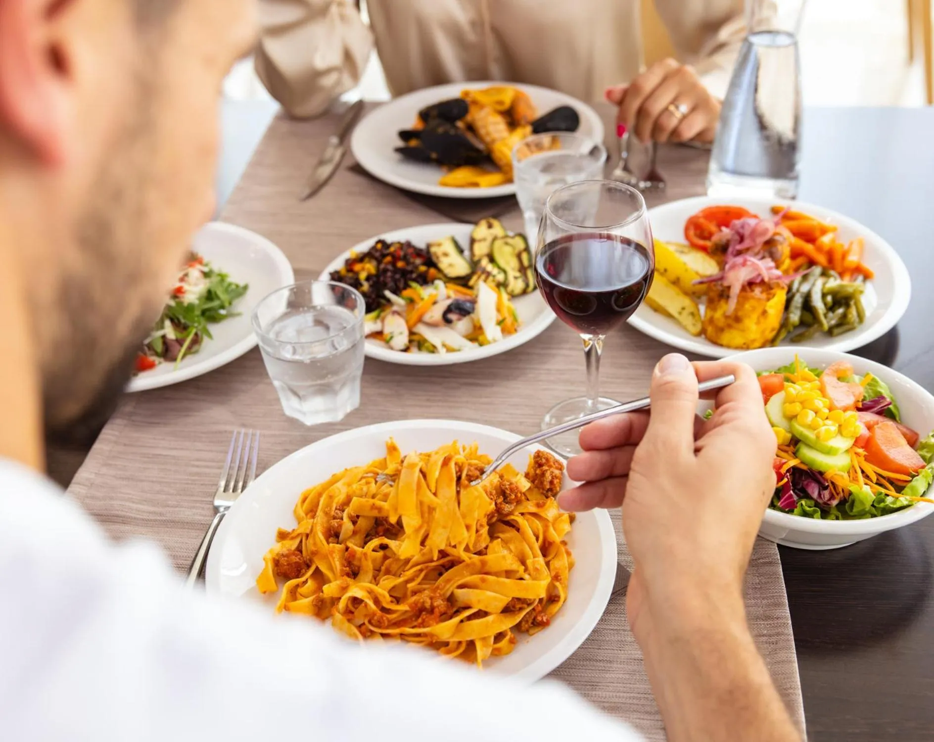 Restaurant/places to eat in Hotel Tabor