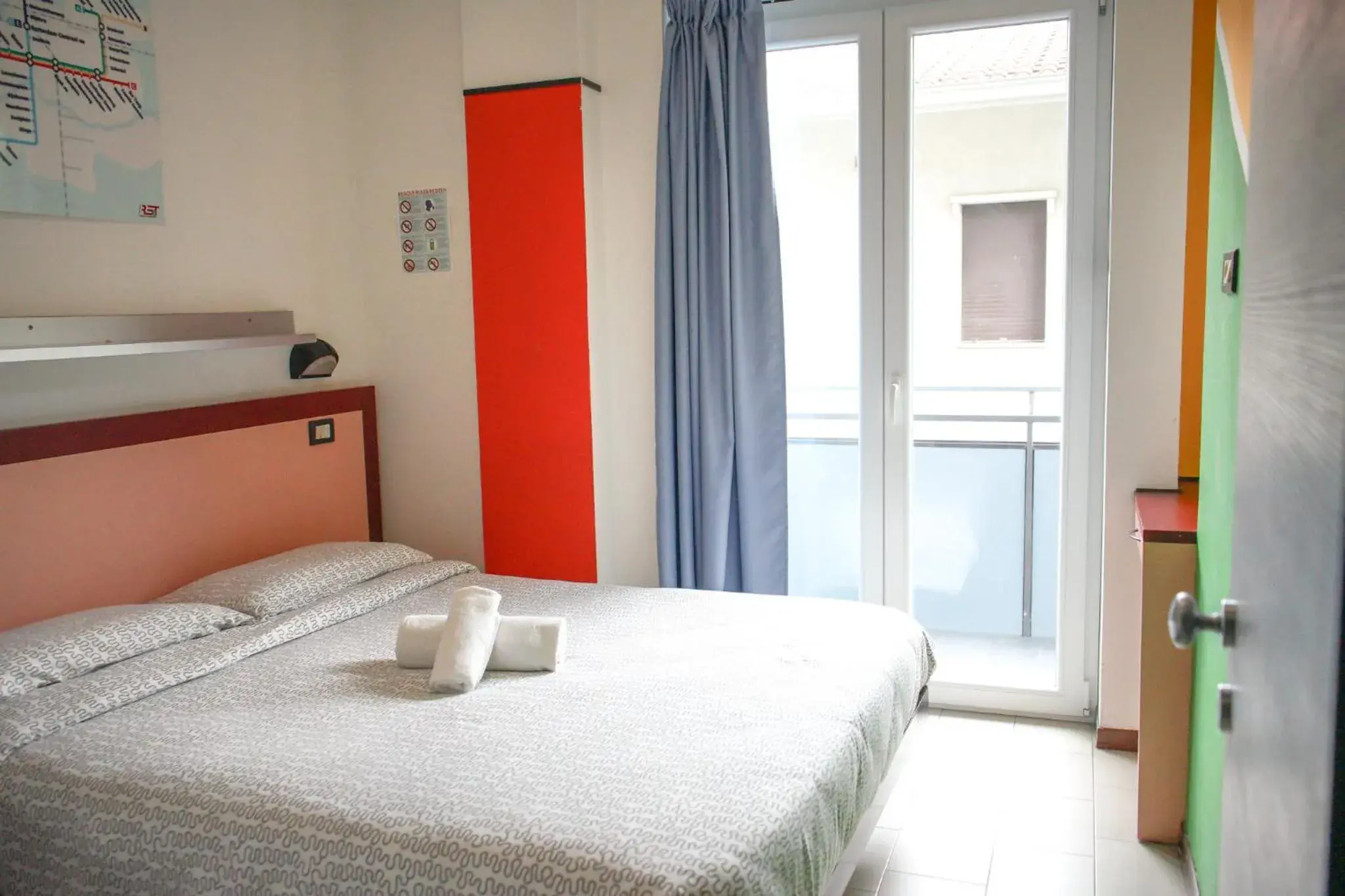 Single Room in Hotel Elba Single Room in Hotel Elba