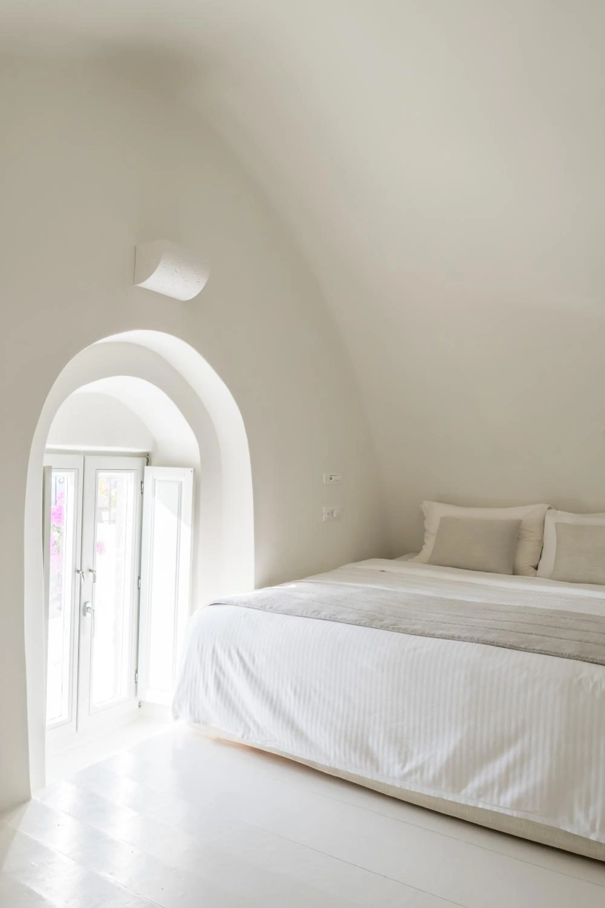 Bedroom, Bed in Enigma Suites