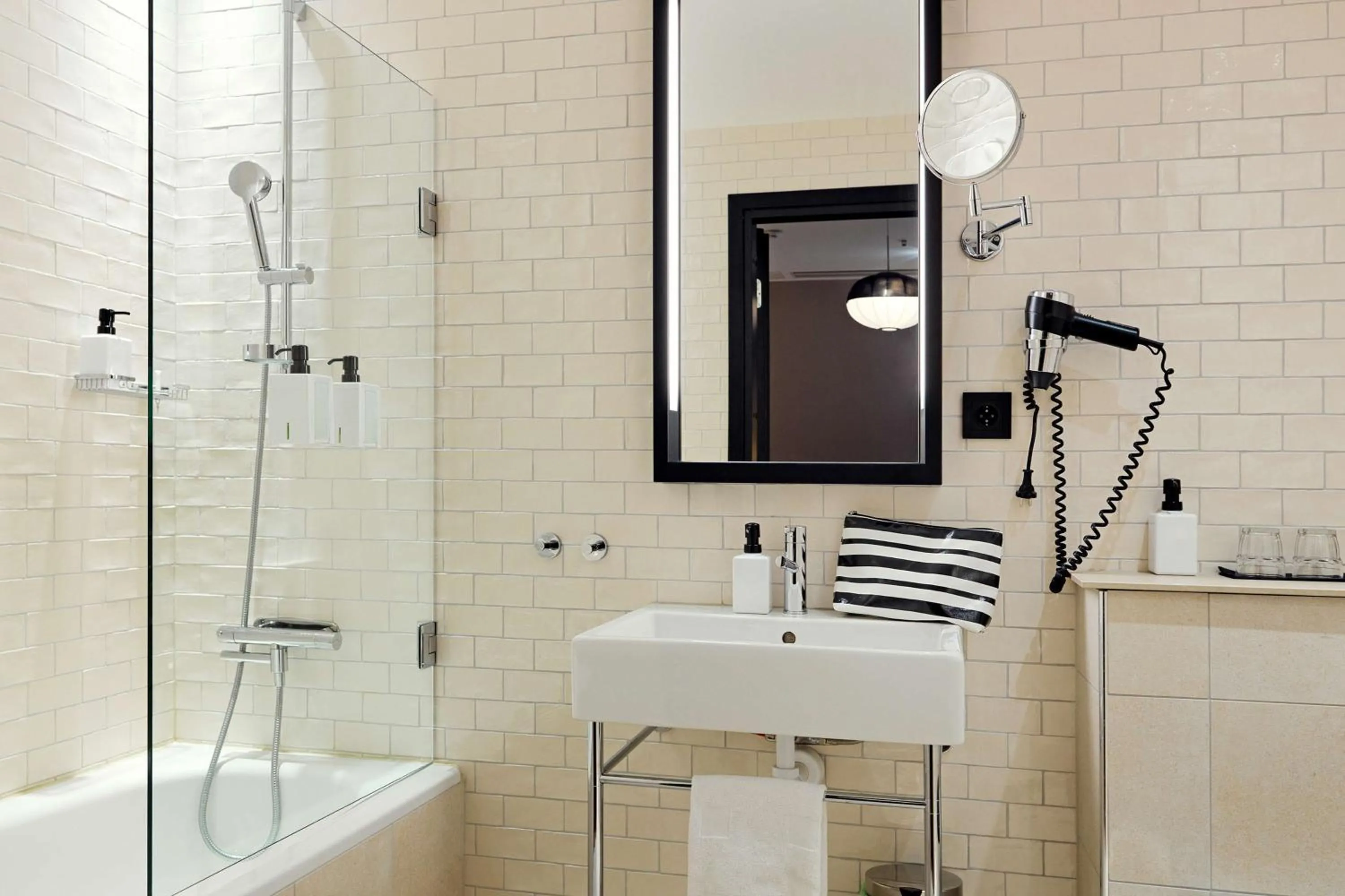 Bathroom in Scandic Grand Central