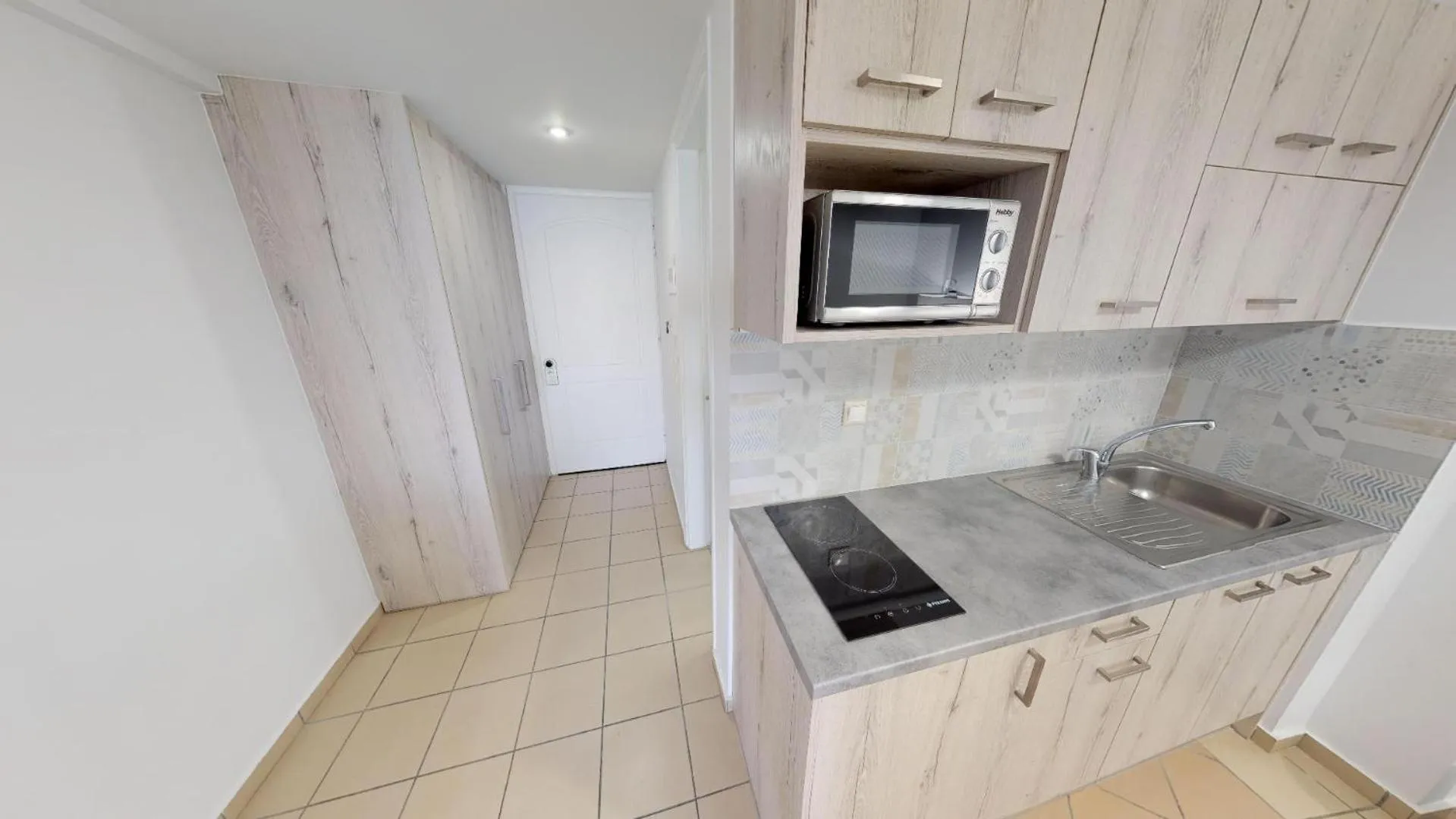 Kitchen or kitchenette in Medusa Apartments