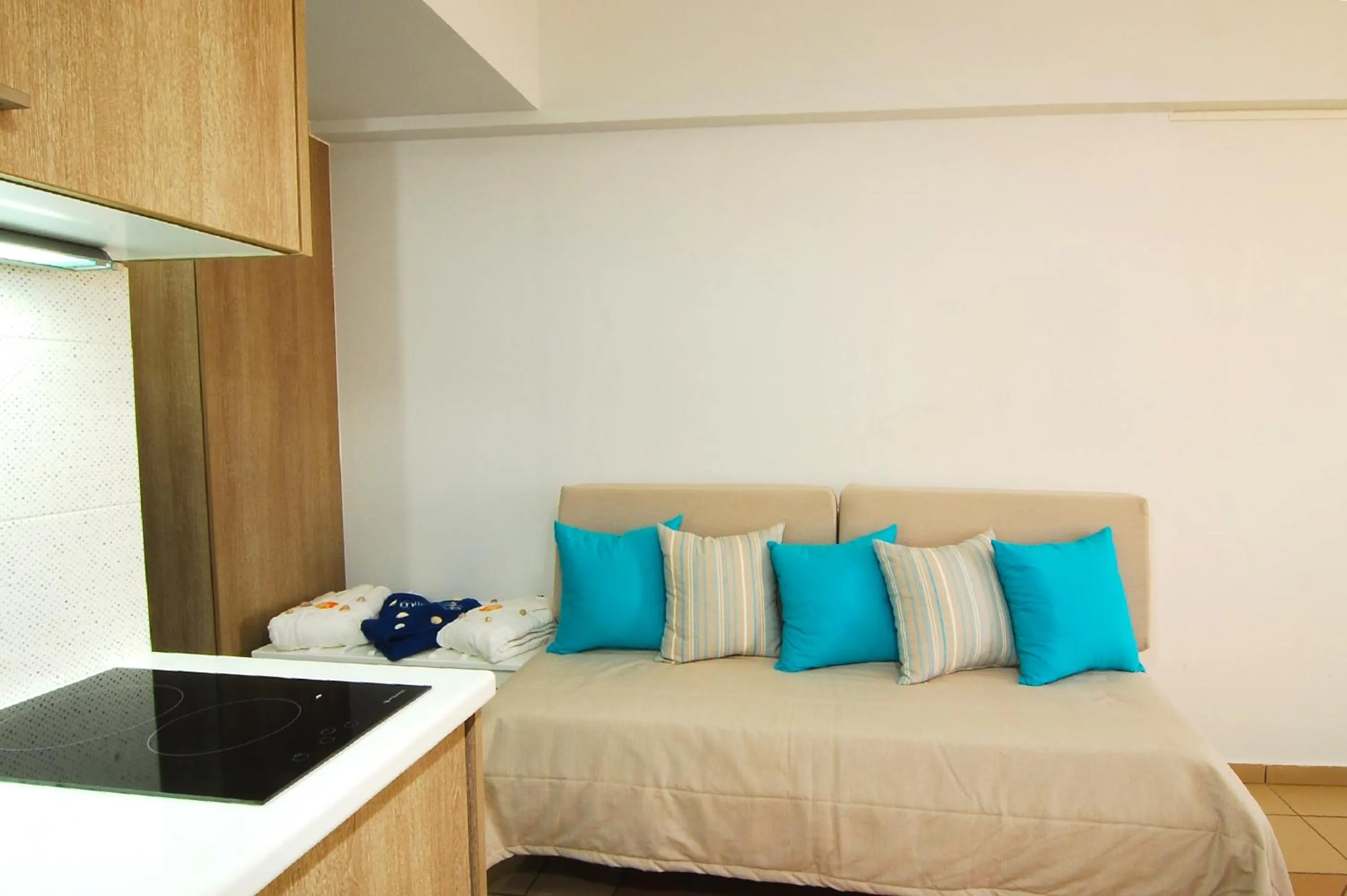 Photo of the whole room, Bed in Medusa Apartments