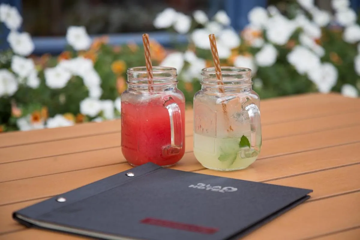 Breakfast in Glas-Hotel 4*