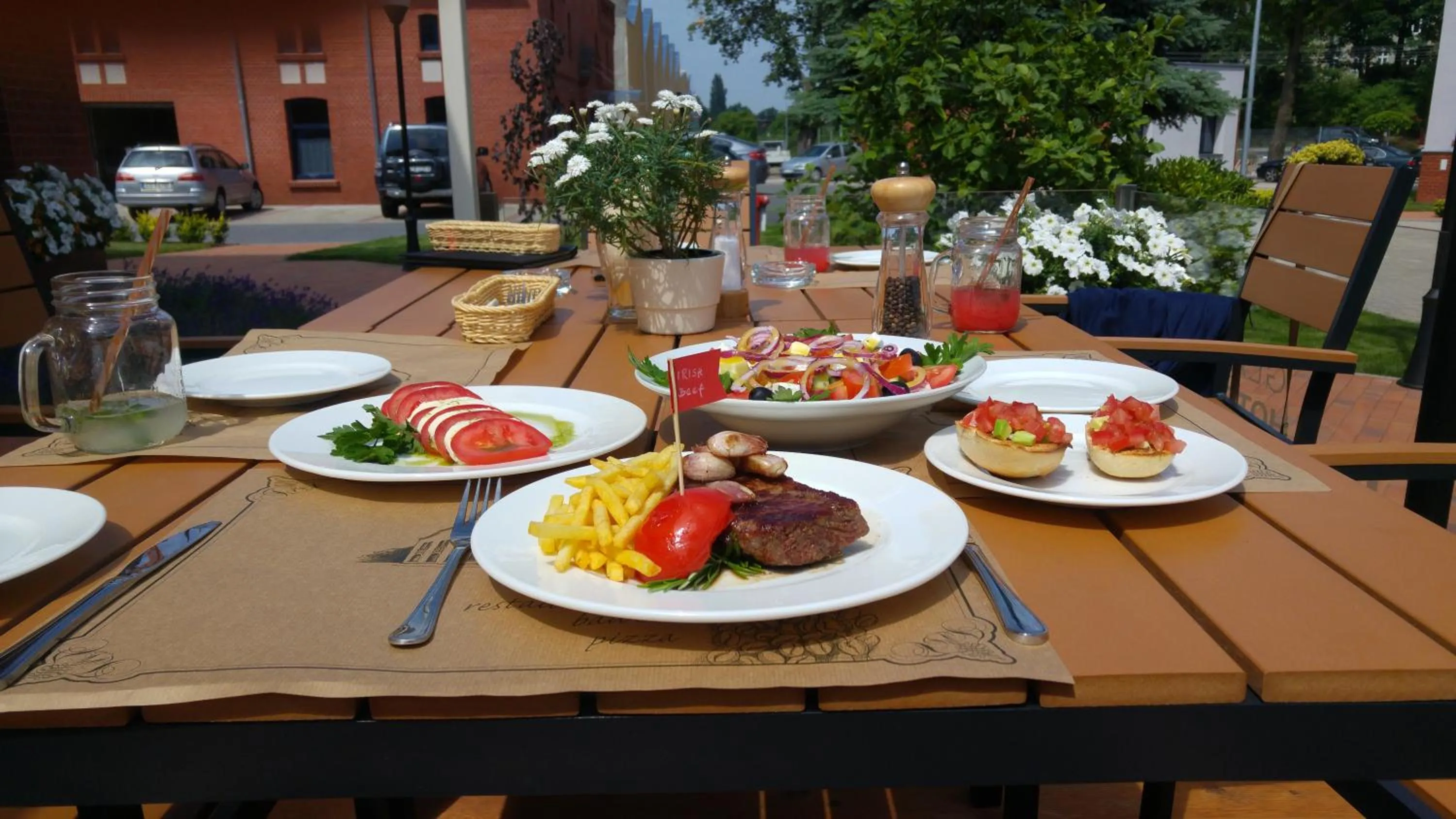 Breakfast in Glas-Hotel 4*