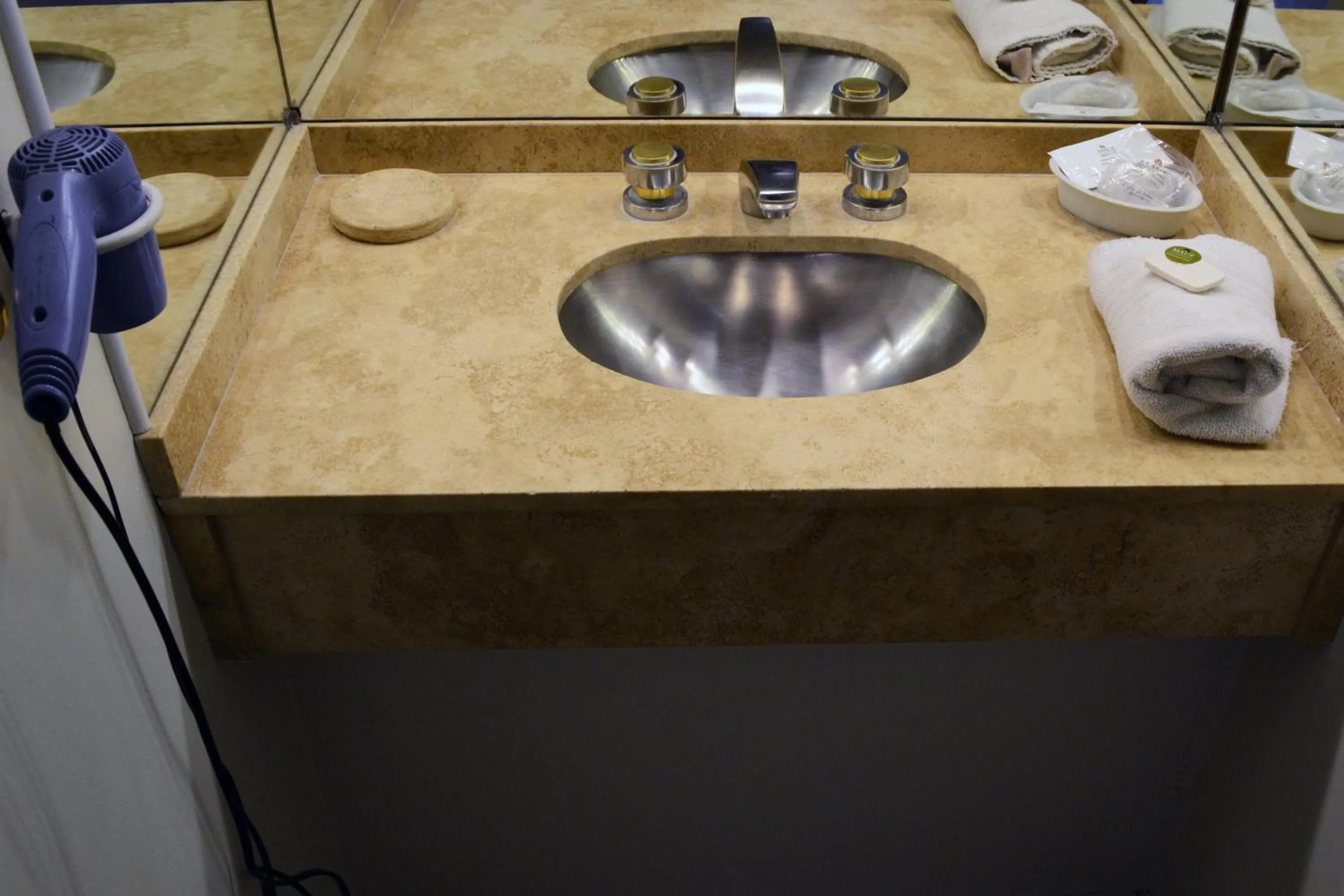 Bathroom in Apart Hotel Maue