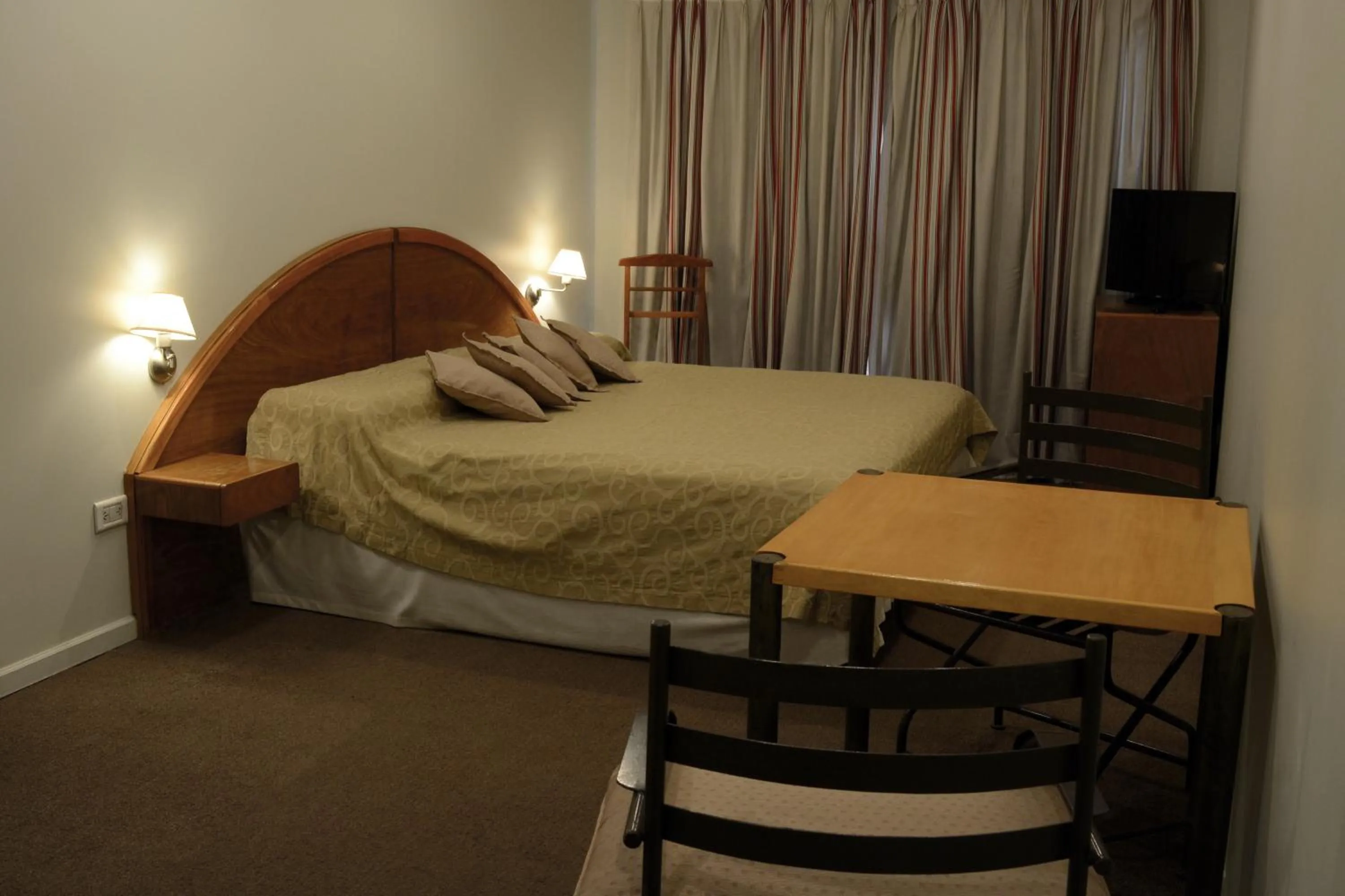 Bed in Apart Hotel Maue