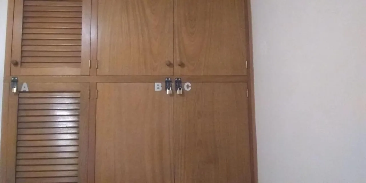 Bed in Apart Hotel Maue