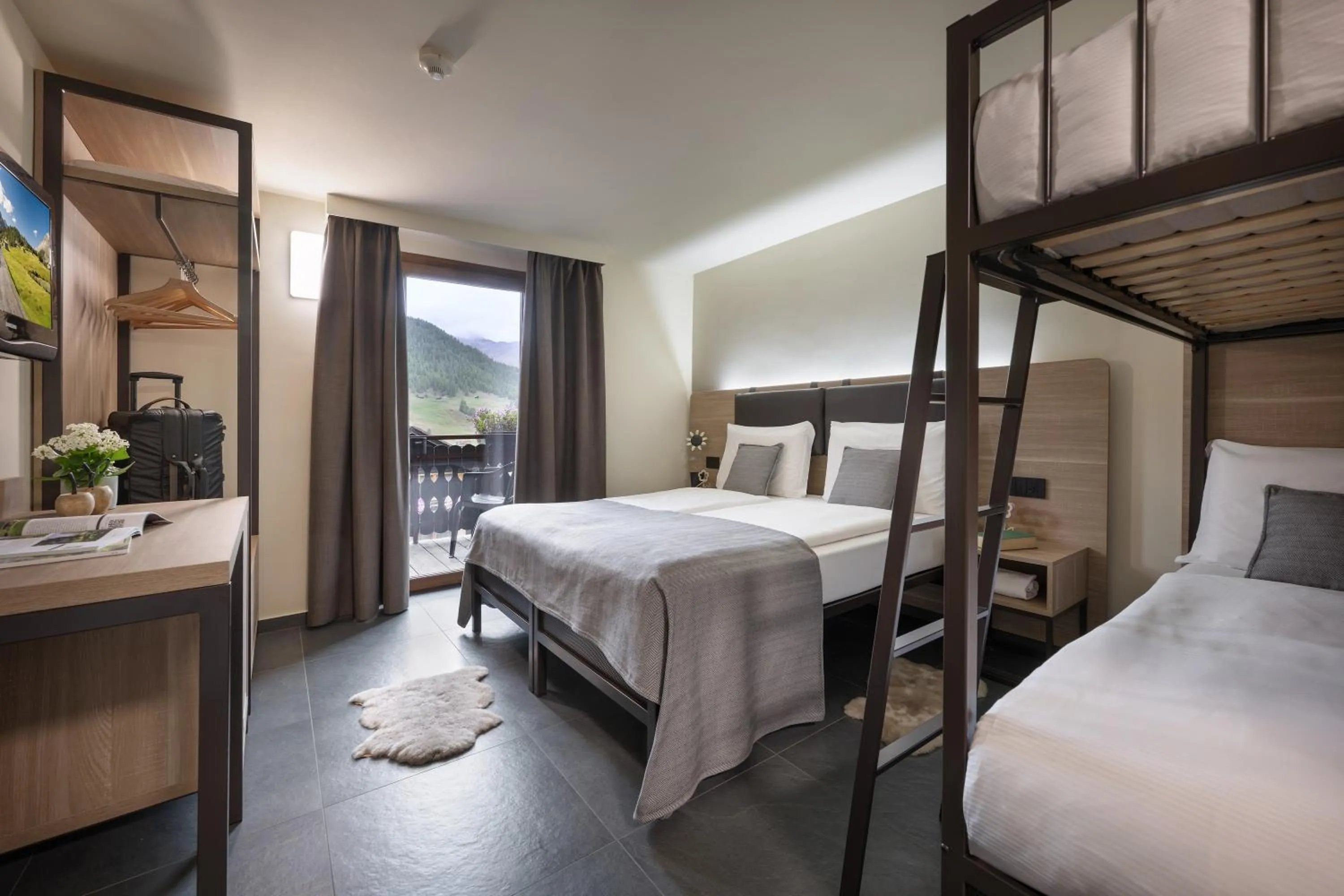 Bedroom, Bed in Hotel Loredana