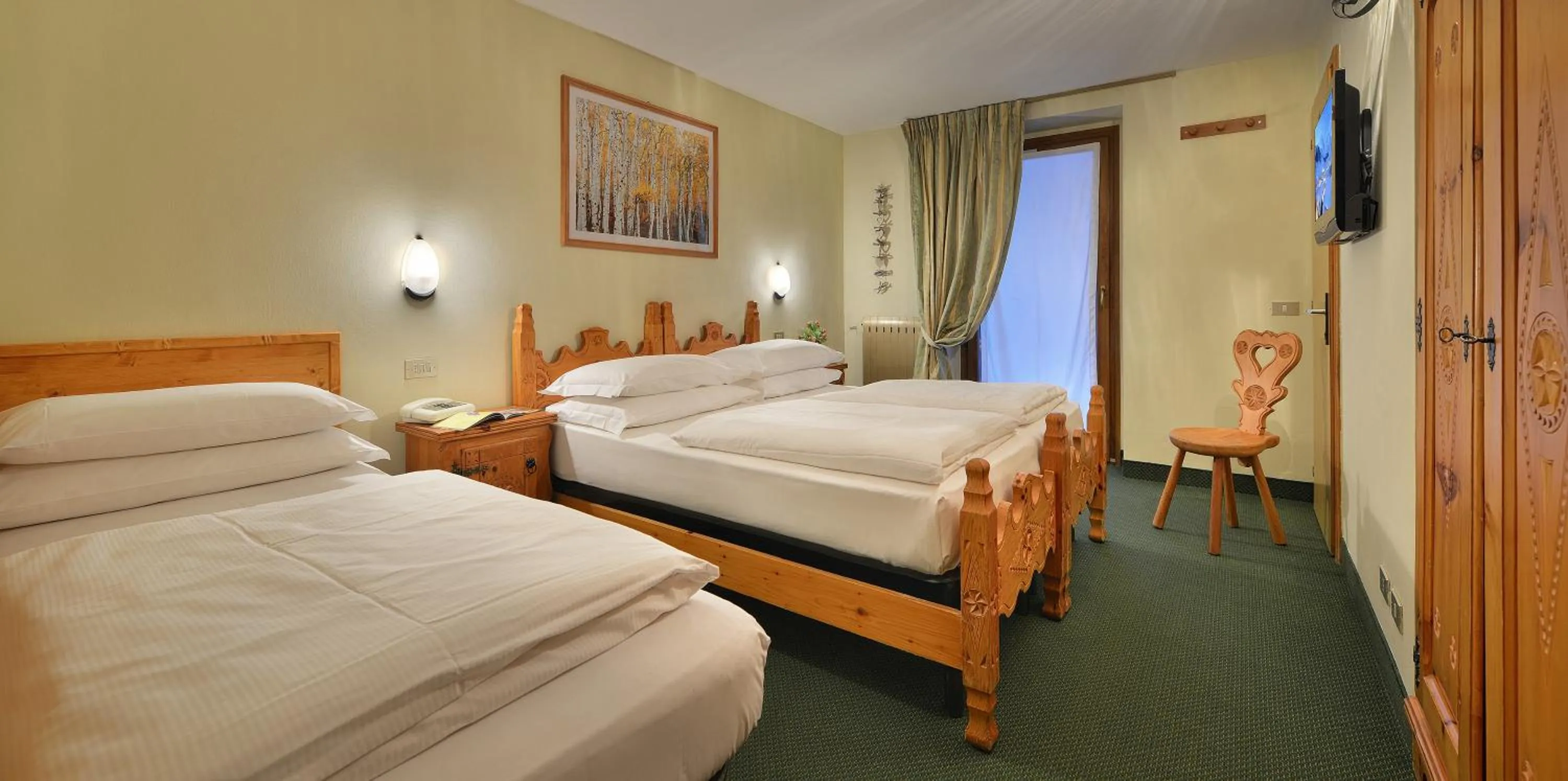 Standard Triple Room in Hotel Loredana