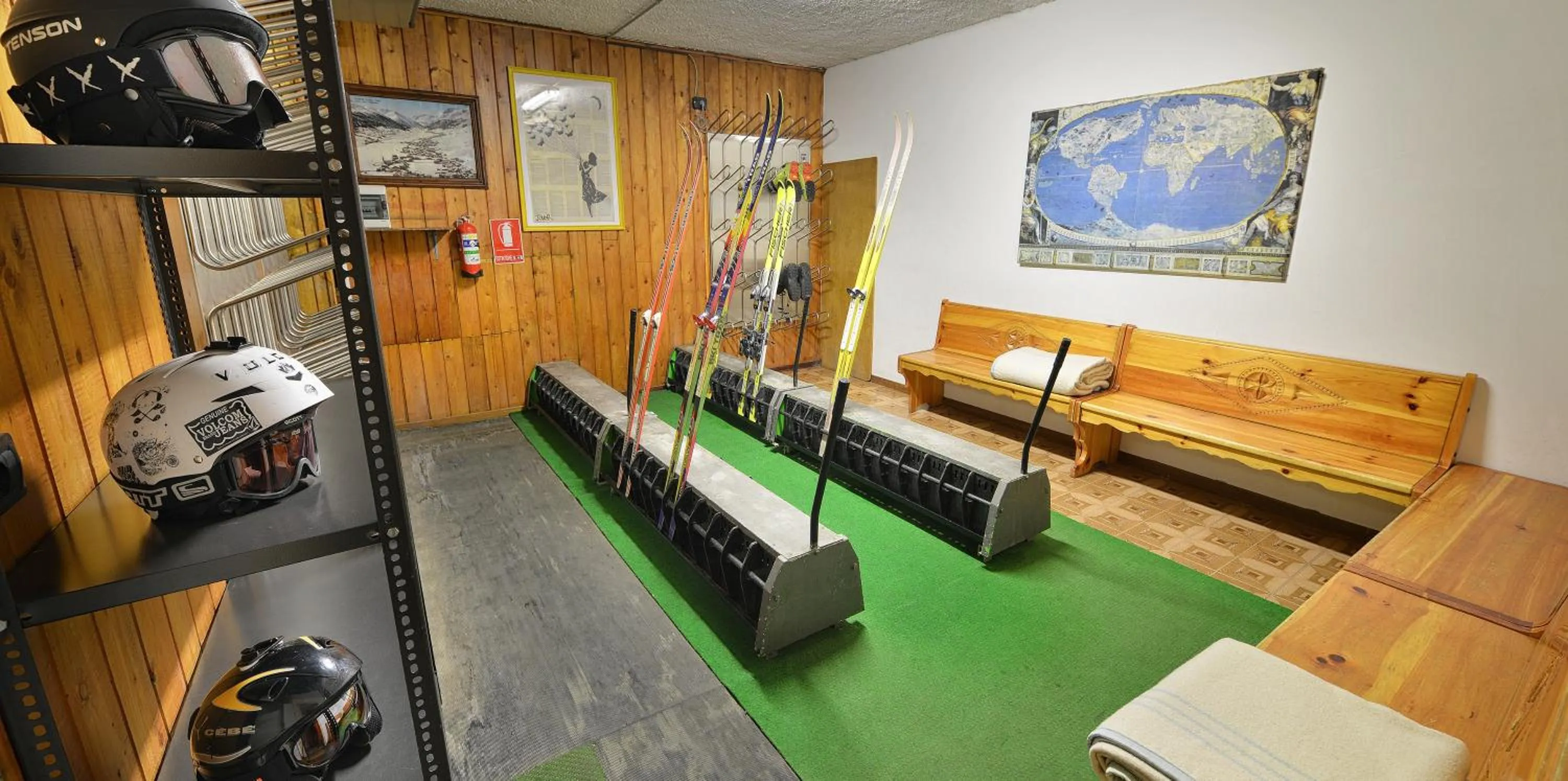 Skiing in Hotel Loredana