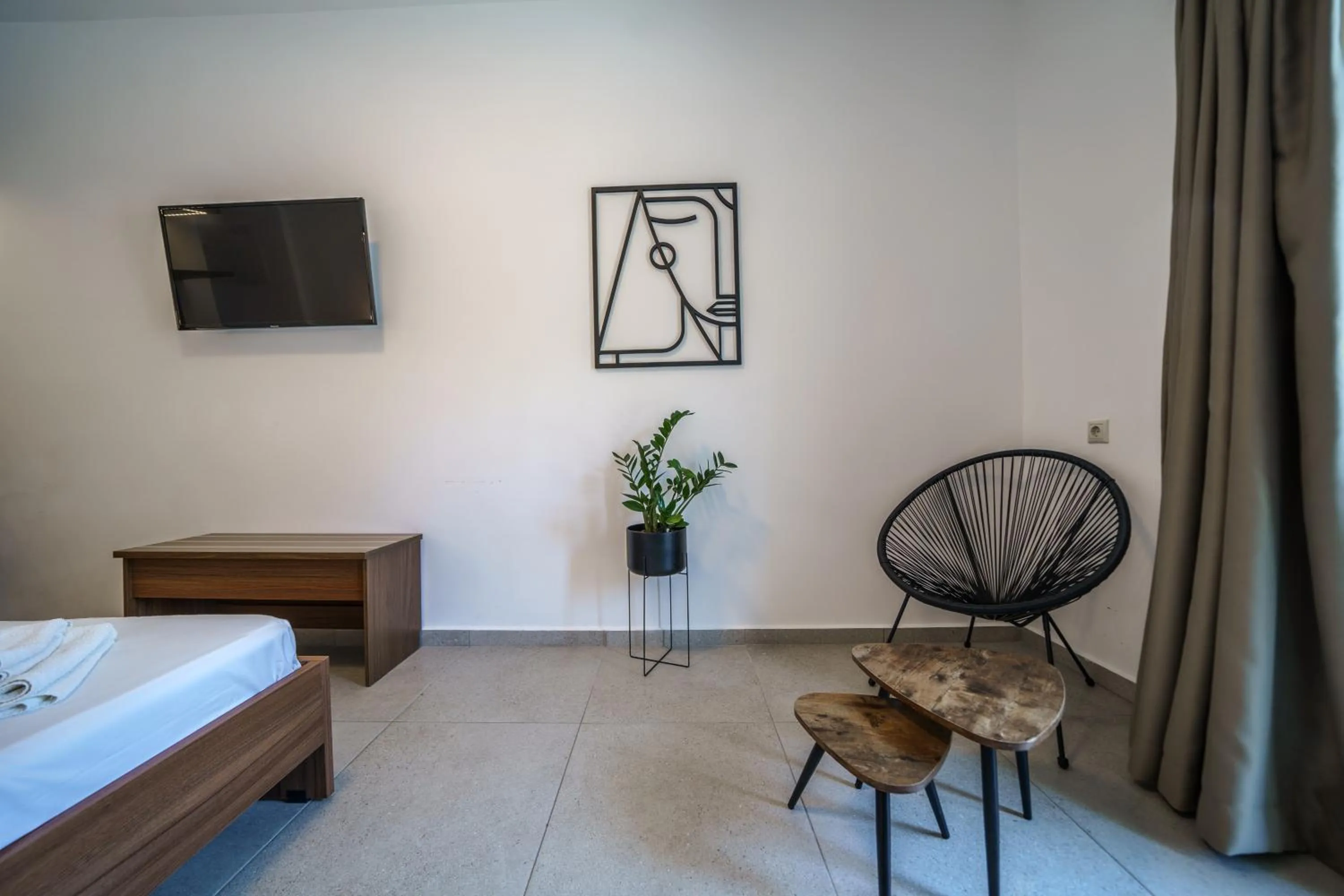 Property building, Bed in Amalia Apartments