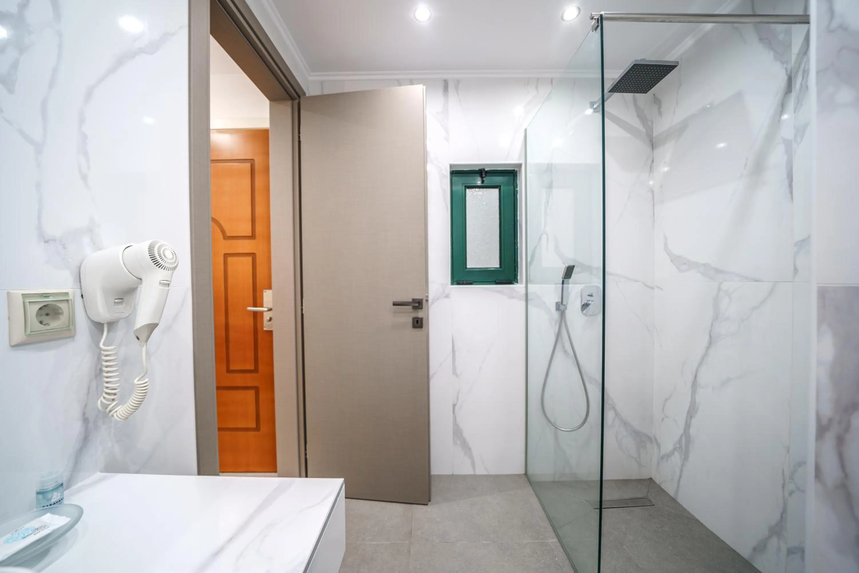 Bathroom in Amalia Apartments