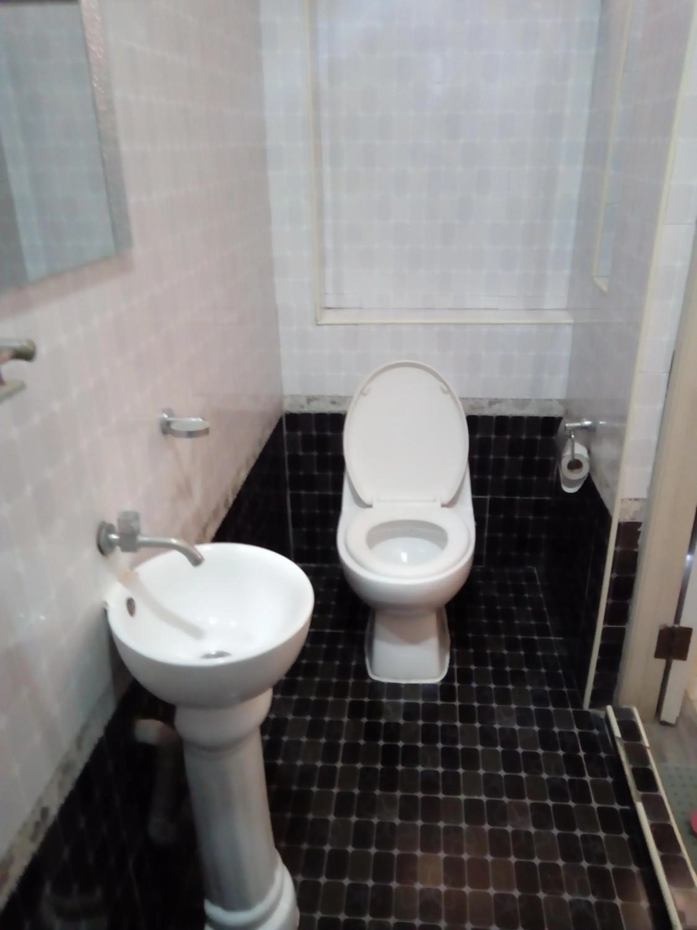 Toilet in Lambada Holiday Resort Mombasa