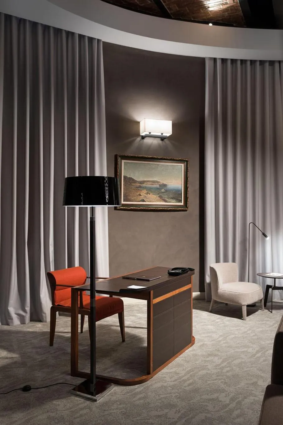 Photo of the whole room in BANKHOTEL