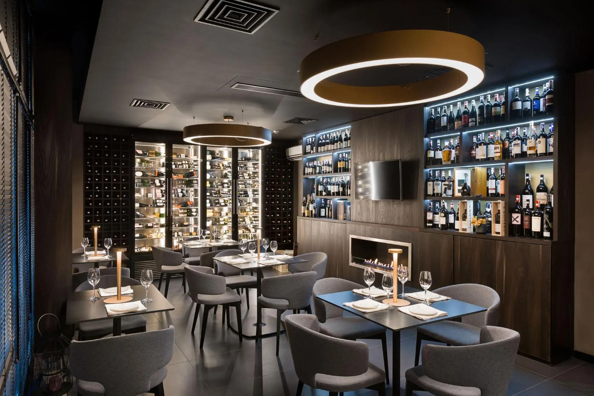 Restaurant/places to eat in BANKHOTEL