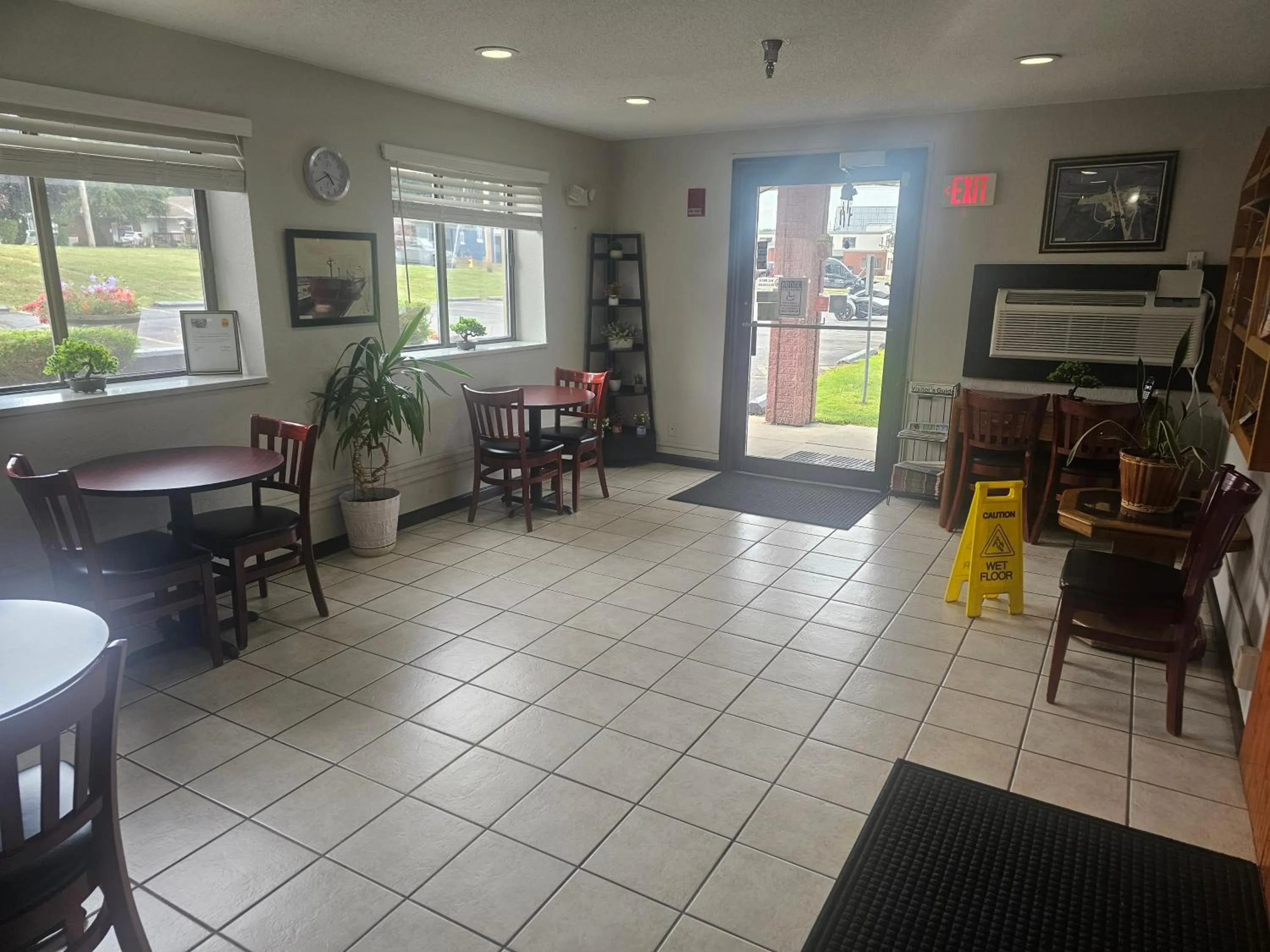 Lobby or reception in Super 8 by Wyndham Massena NY