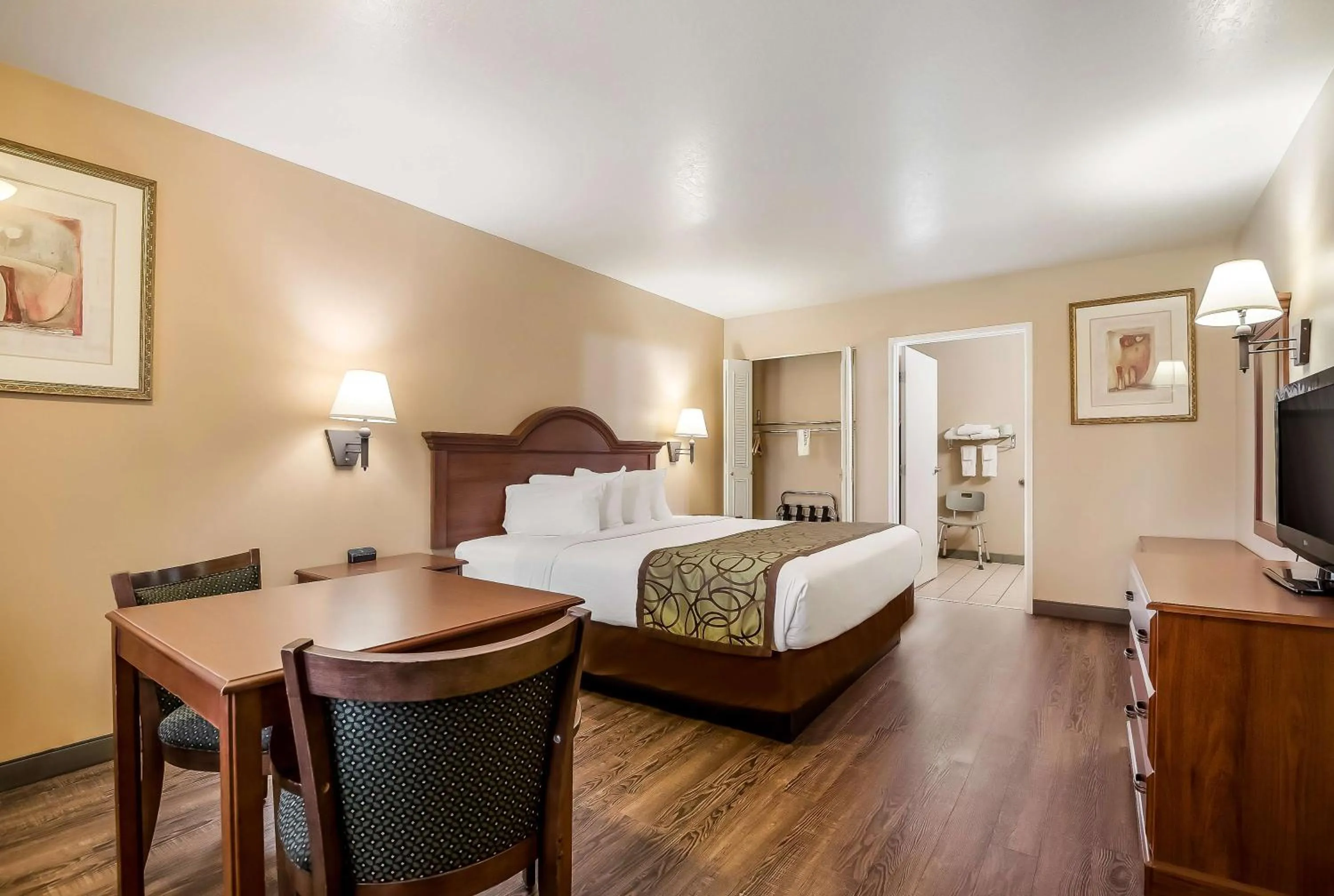 Bedroom, Bed in SureStay Hotel by Best Western Fernley