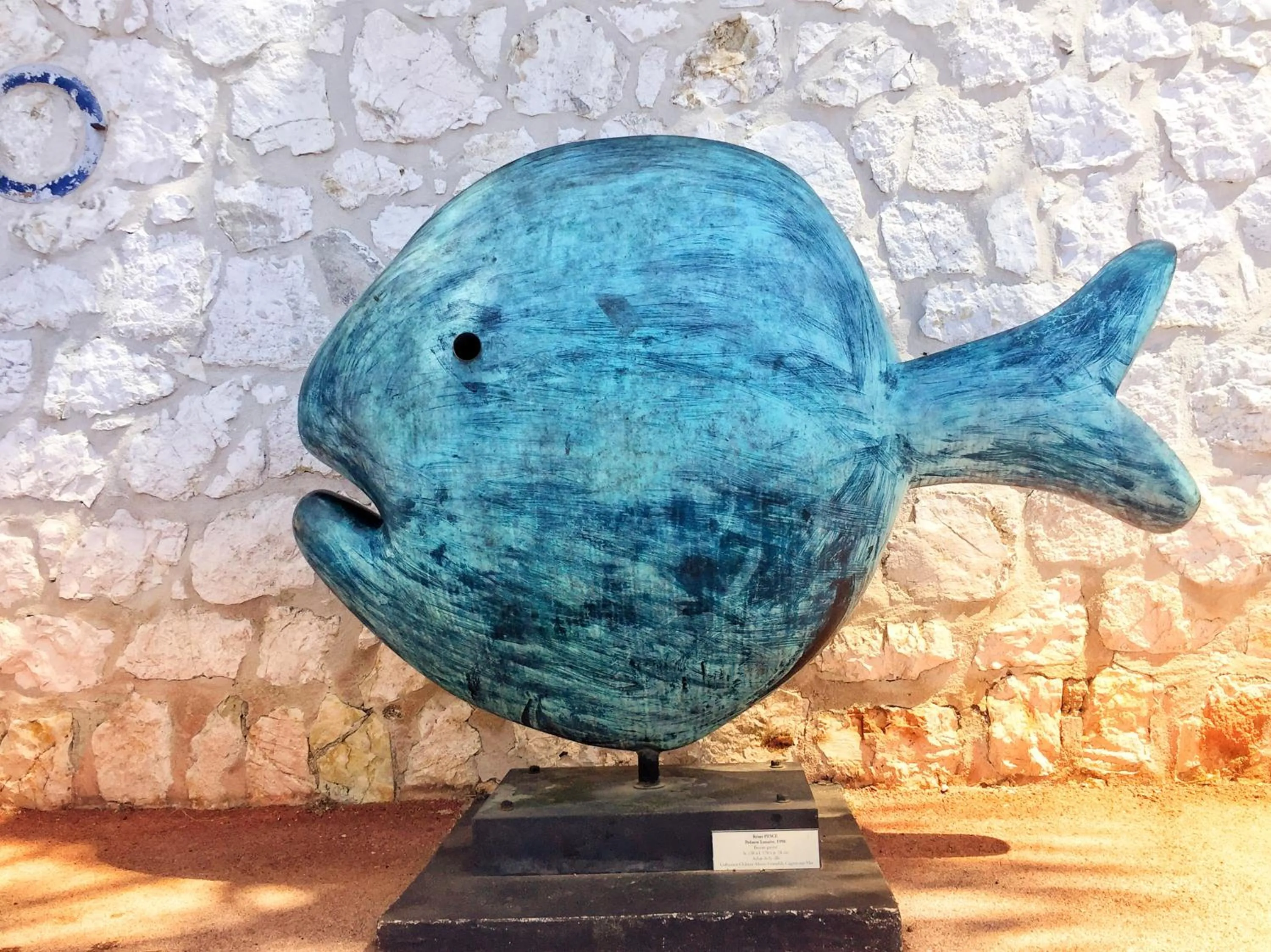 Property building in Villa du Cros