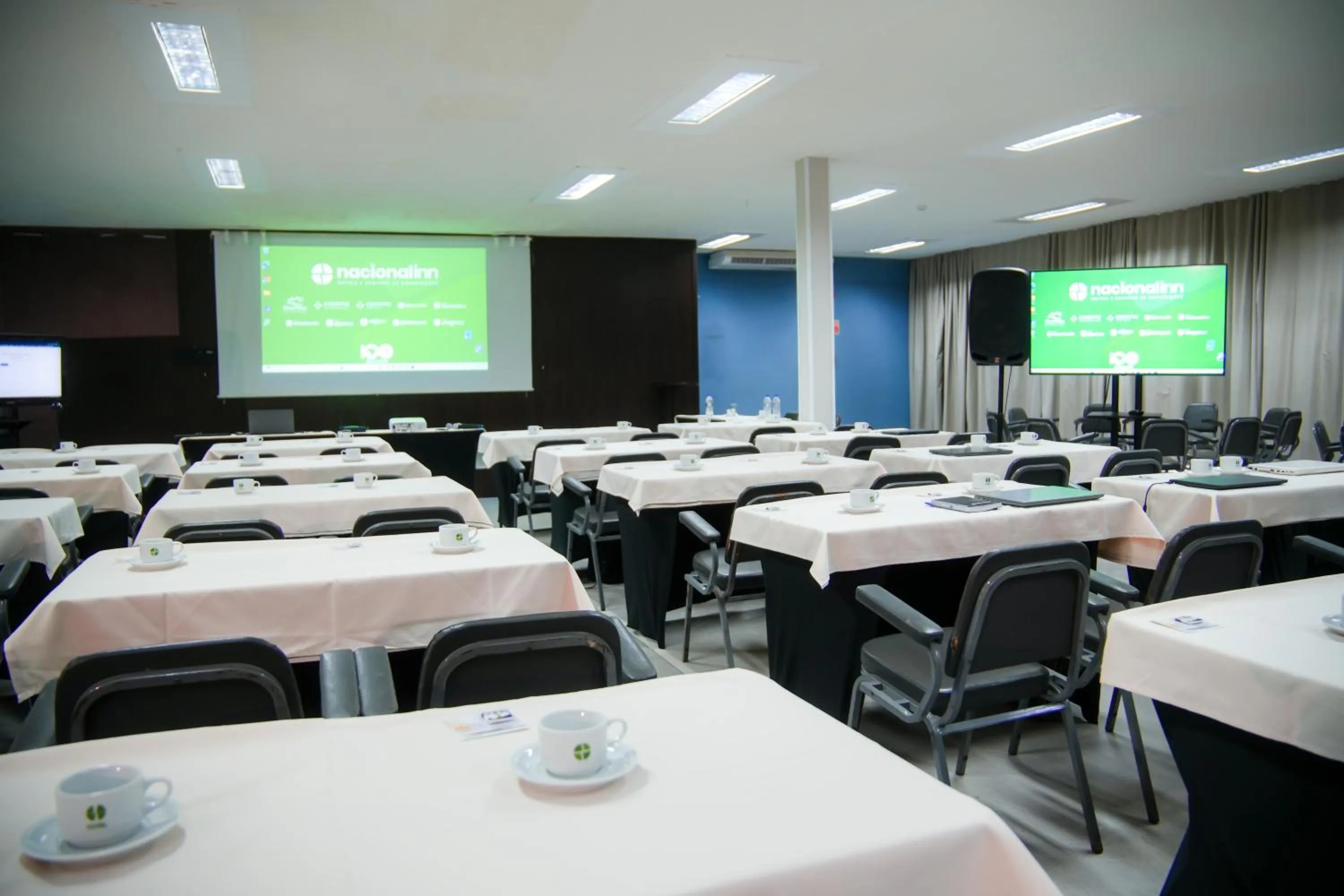 Meeting/conference room in Hotel Nacional Inn Poços de Caldas - Lazer completo e Gastronomia no Centro
