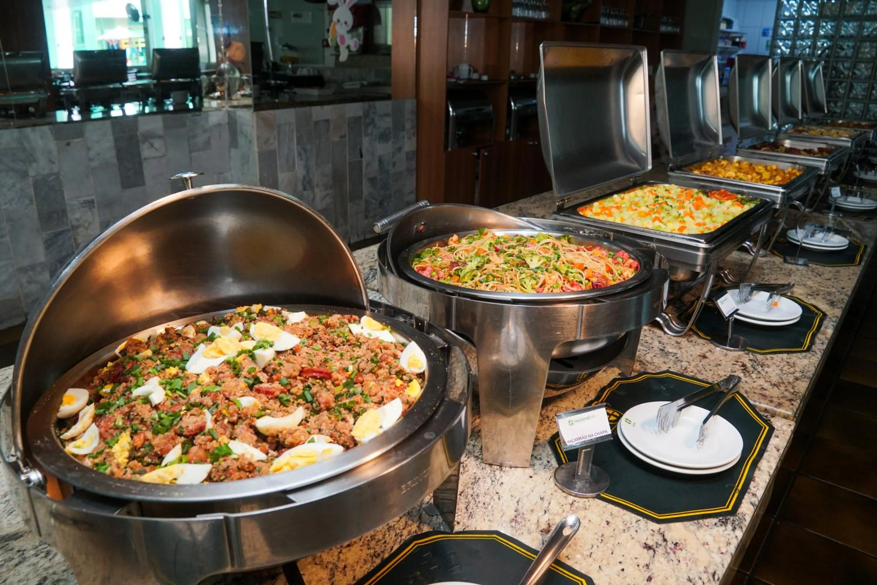 Breakfast in Hotel Nacional Inn Poços de Caldas - Lazer completo e Gastronomia no Centro