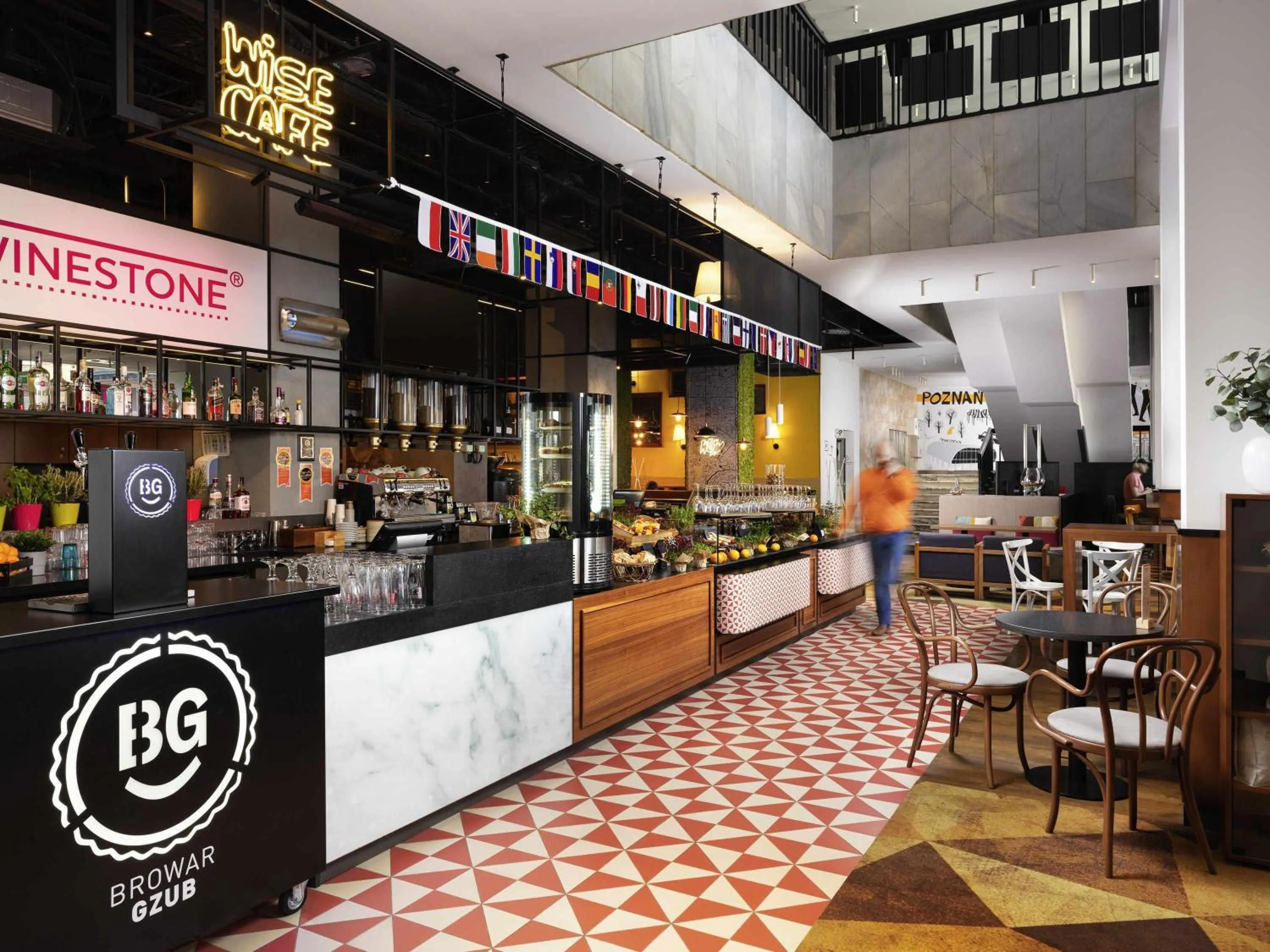 Restaurant/places to eat in Ibis Poznan Centrum