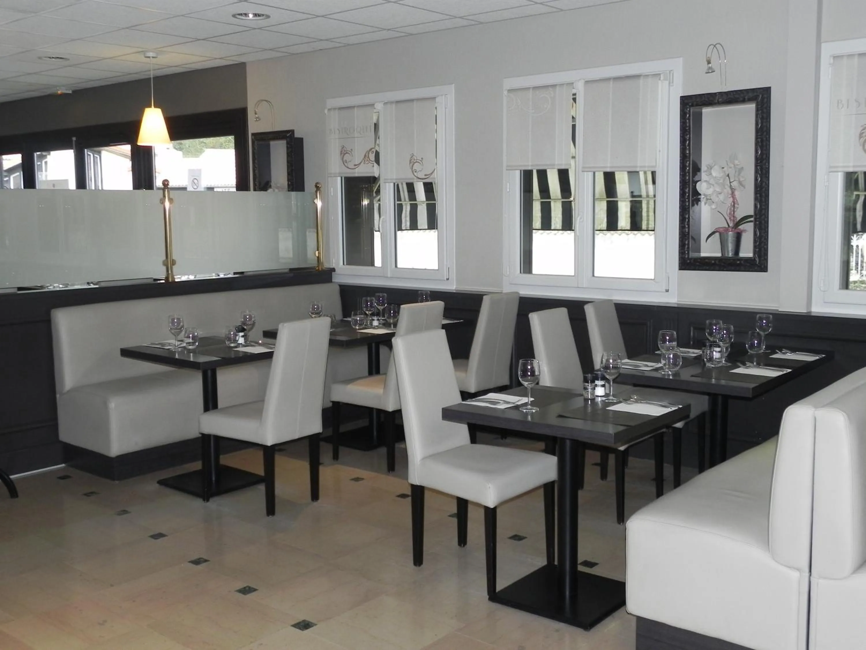 Restaurant/places to eat in Le Bistroquet