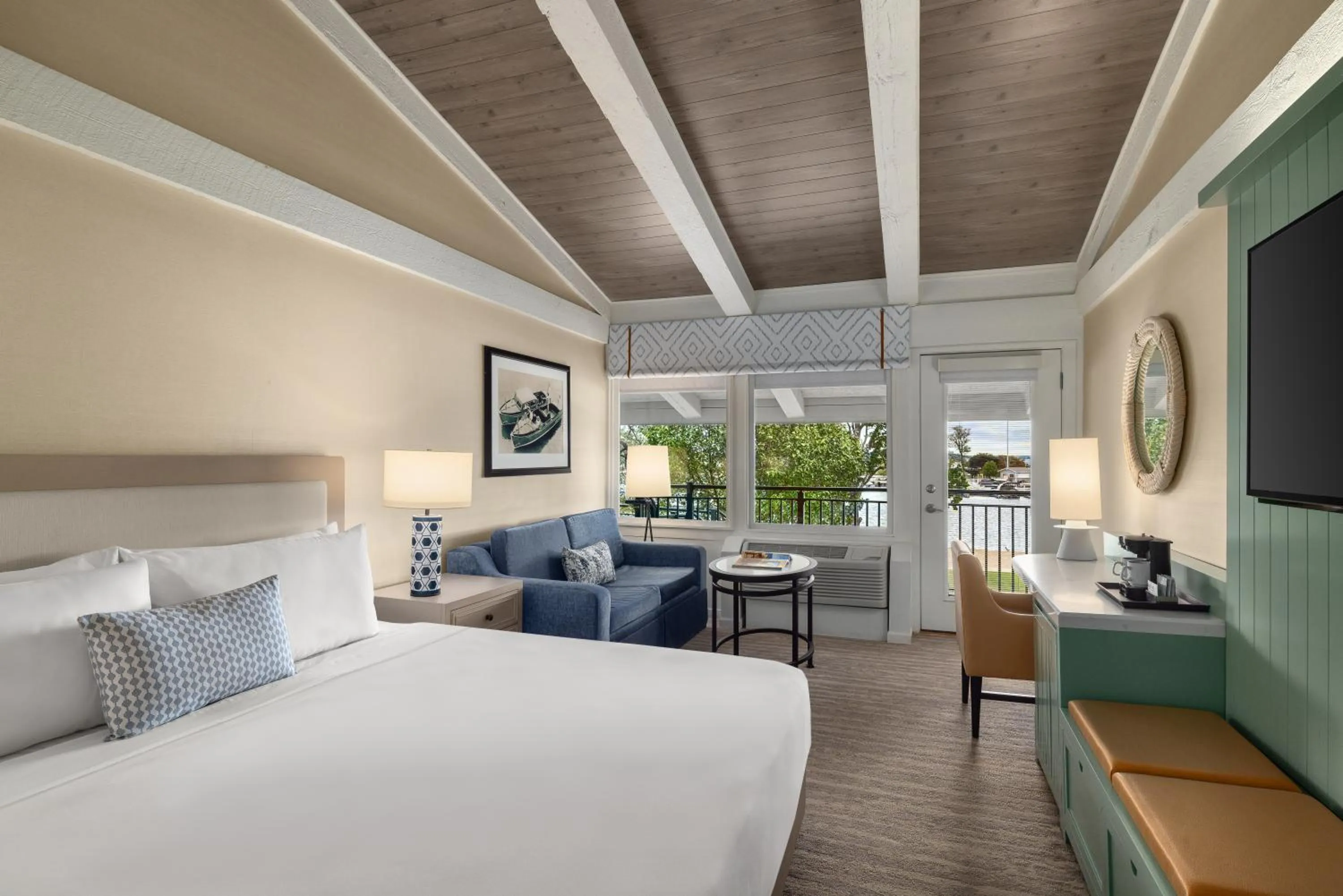 Bed in The Abbey Resort