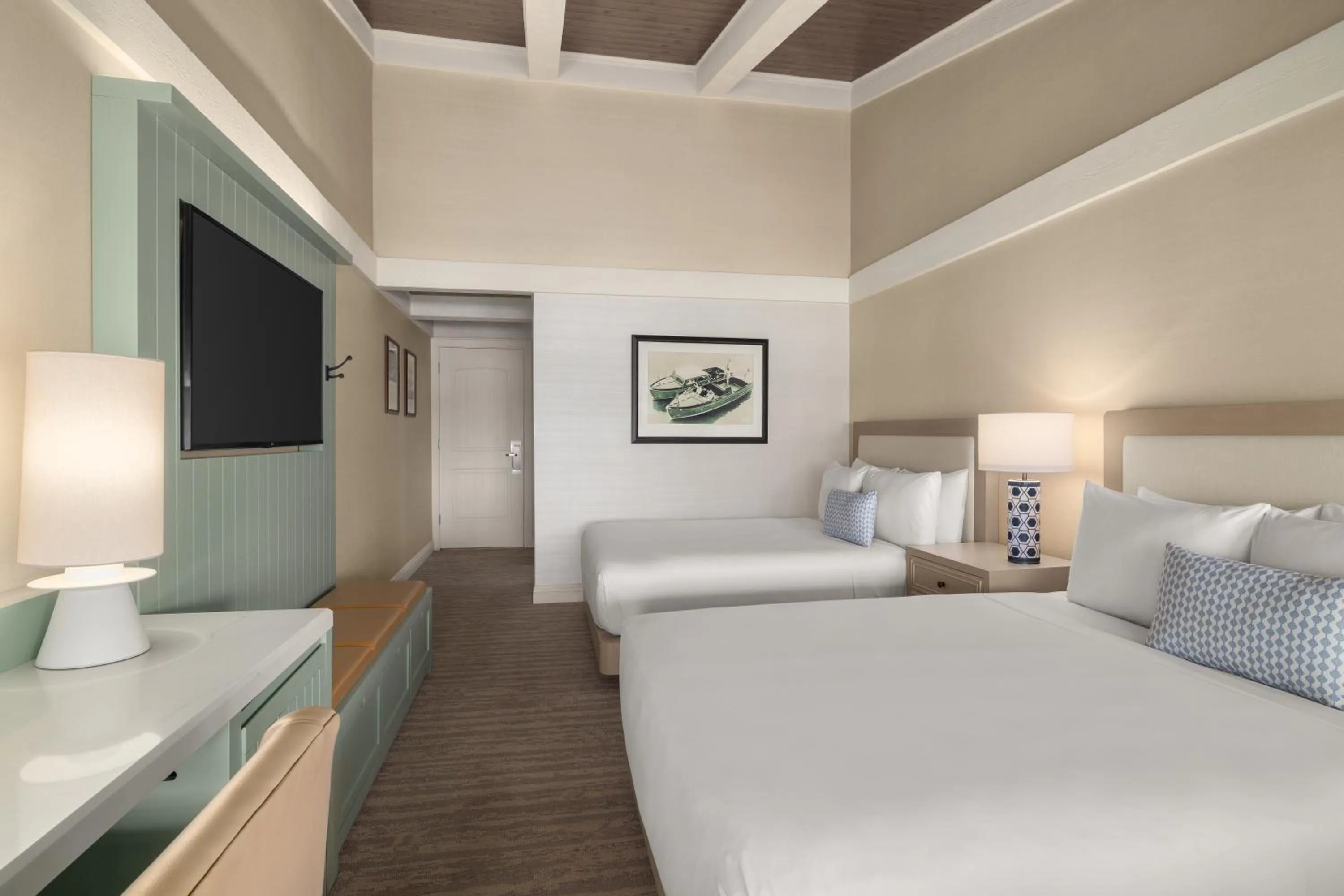 Bed in The Abbey Resort