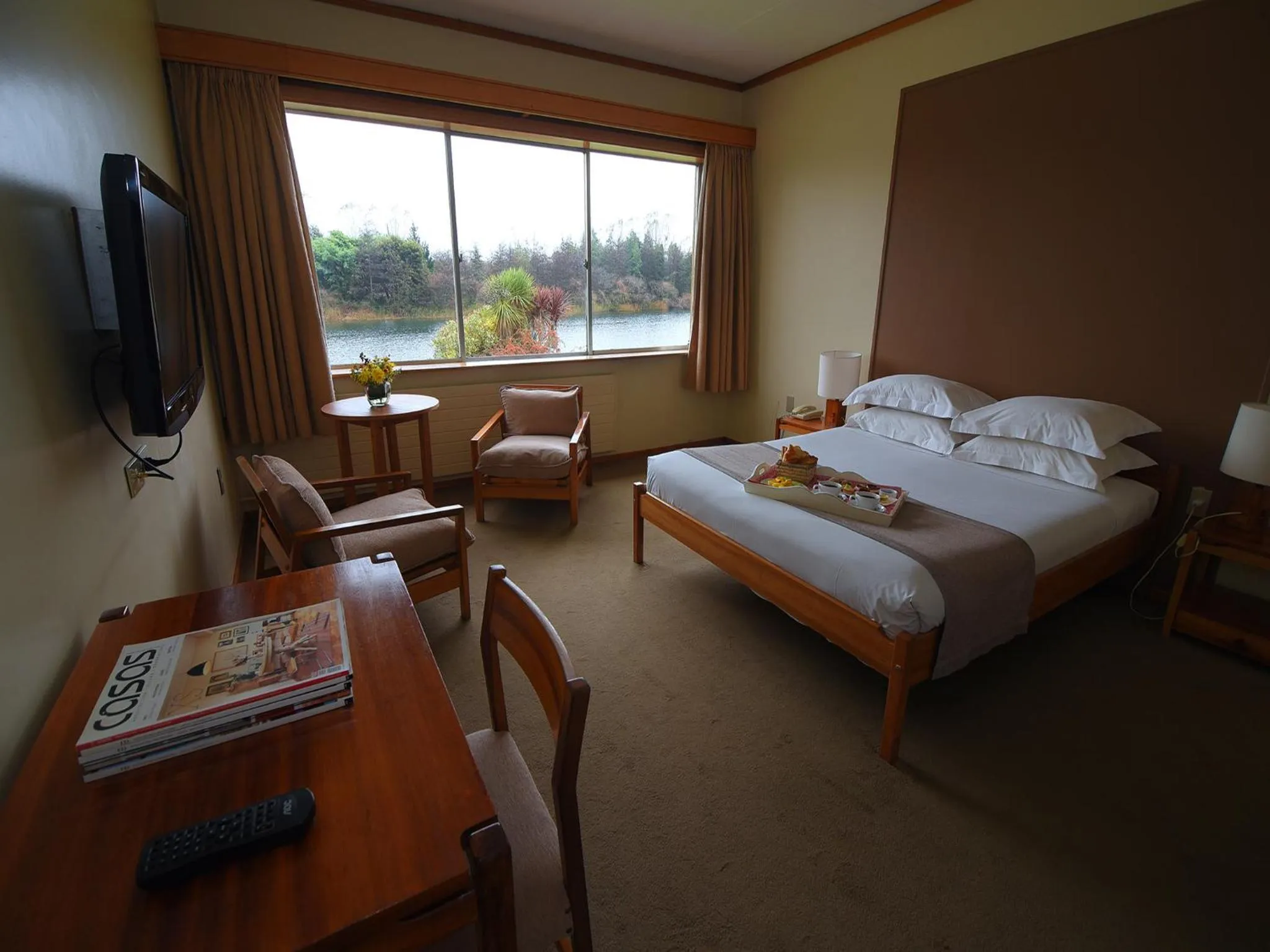 Photo of the whole room, Bed in Hotel Naguilan