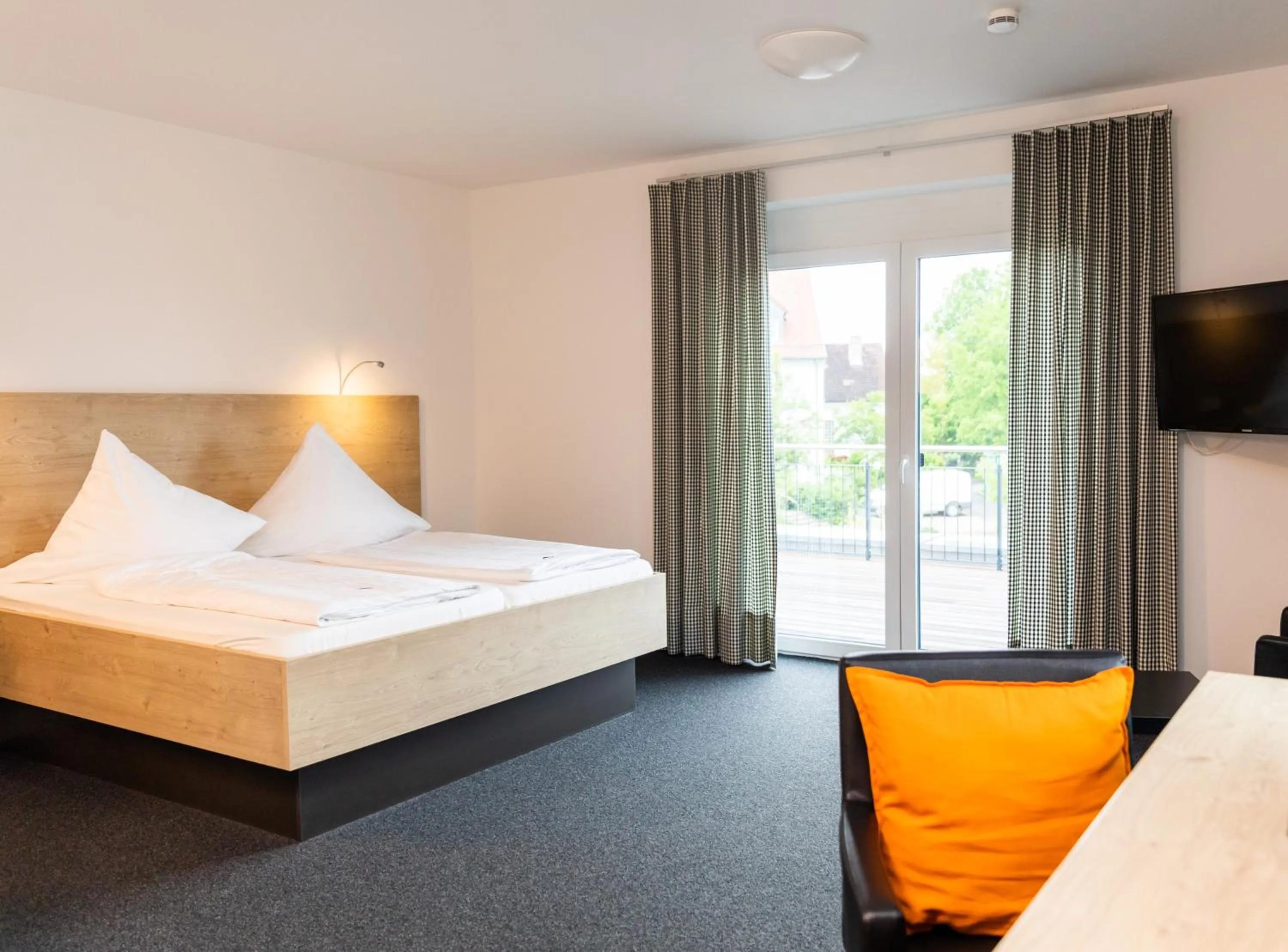 Bed in Gasthof Linde - Hotel Blum