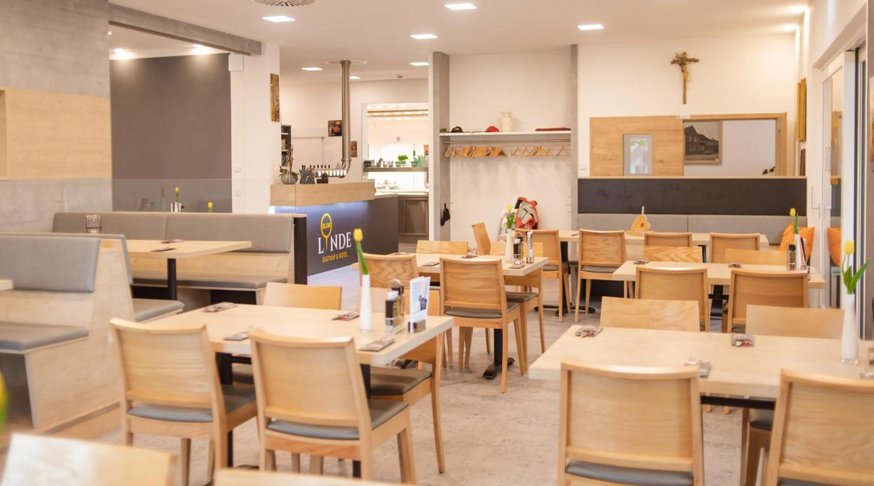 Restaurant/places to eat in Gasthof Linde - Hotel Blum