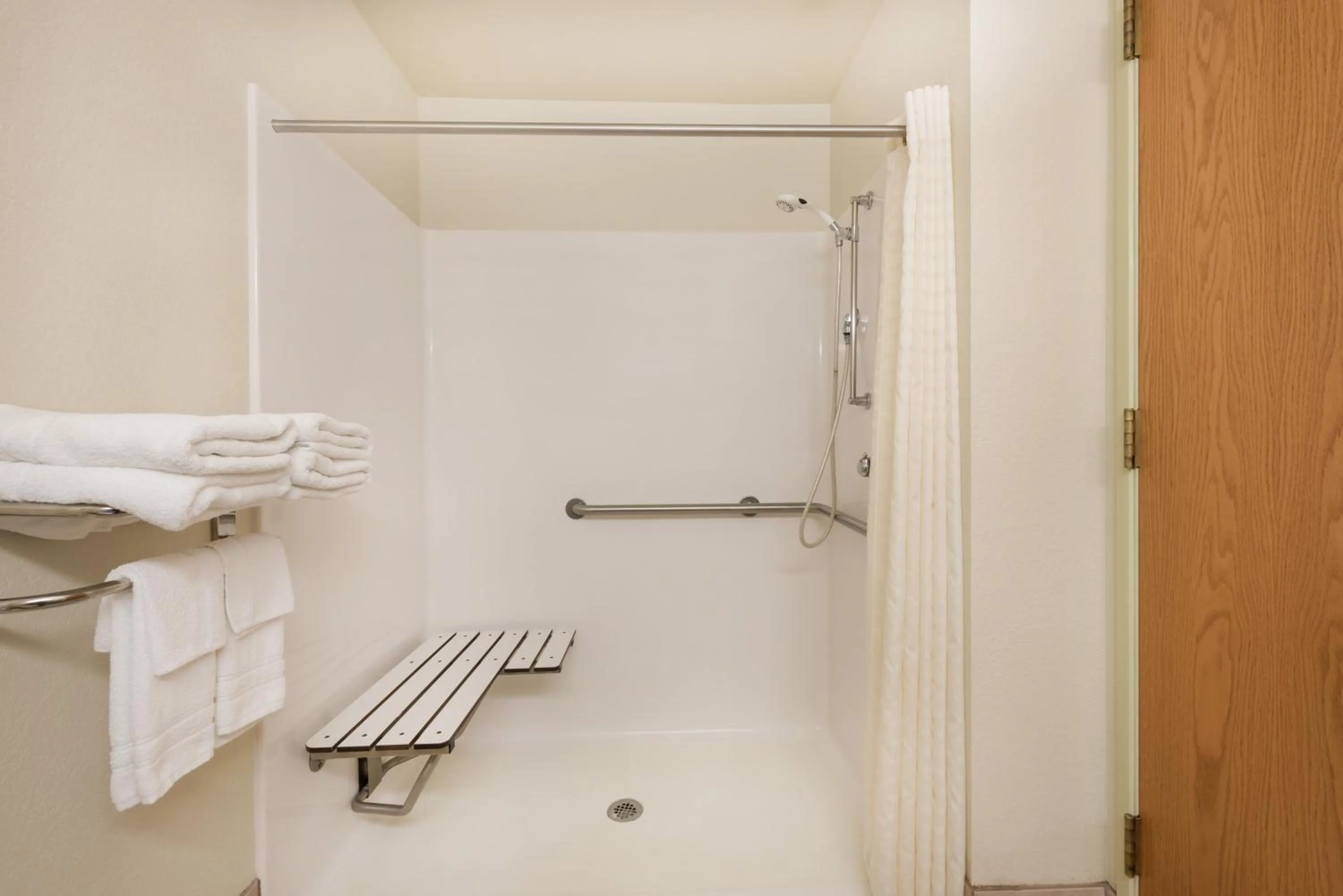 Shower in Microtel Inn & Suites by Wyndham Sainte Genevieve