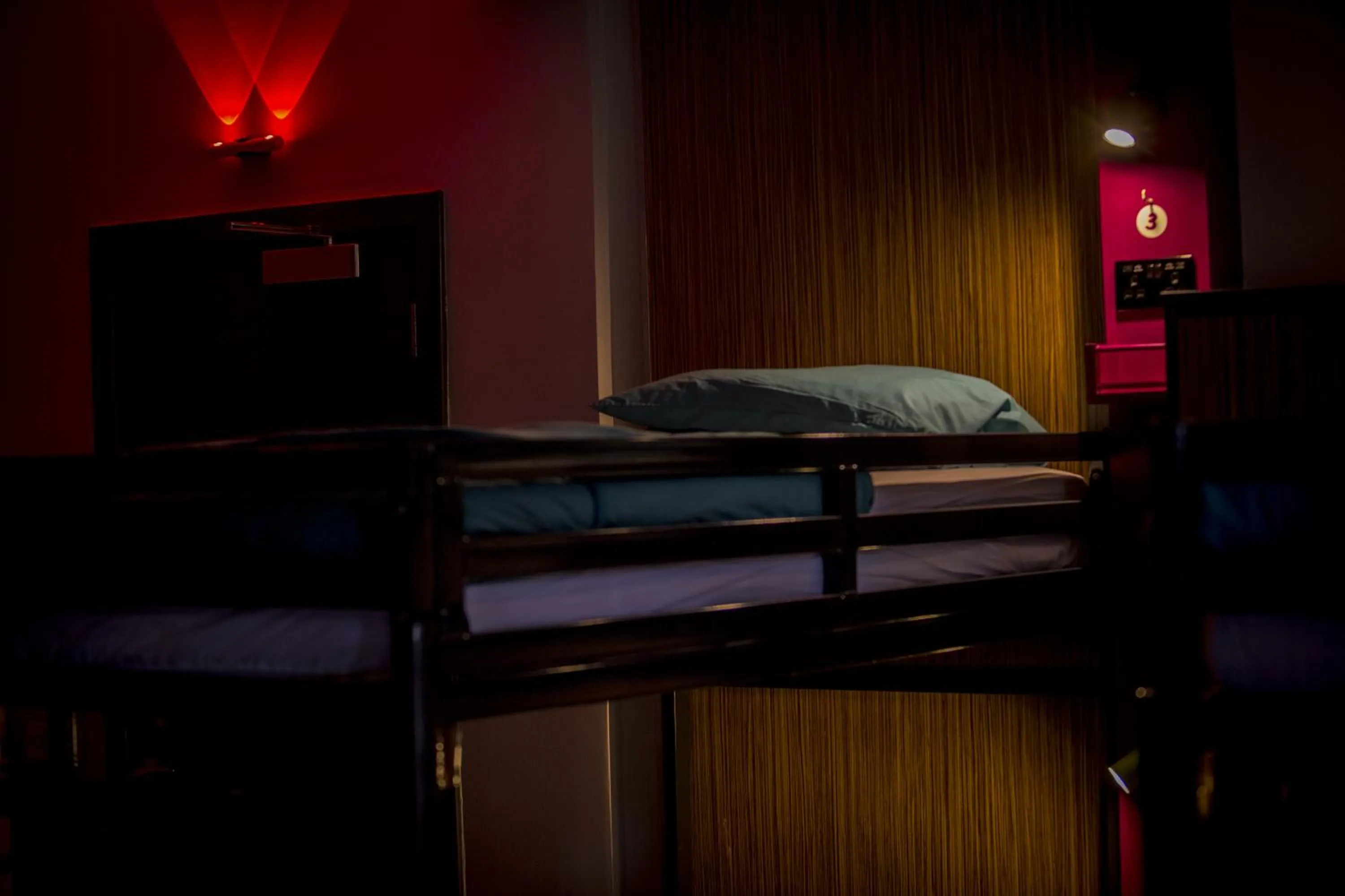 bunk bed, Bed in Kick Ass Greyfriars (18+)