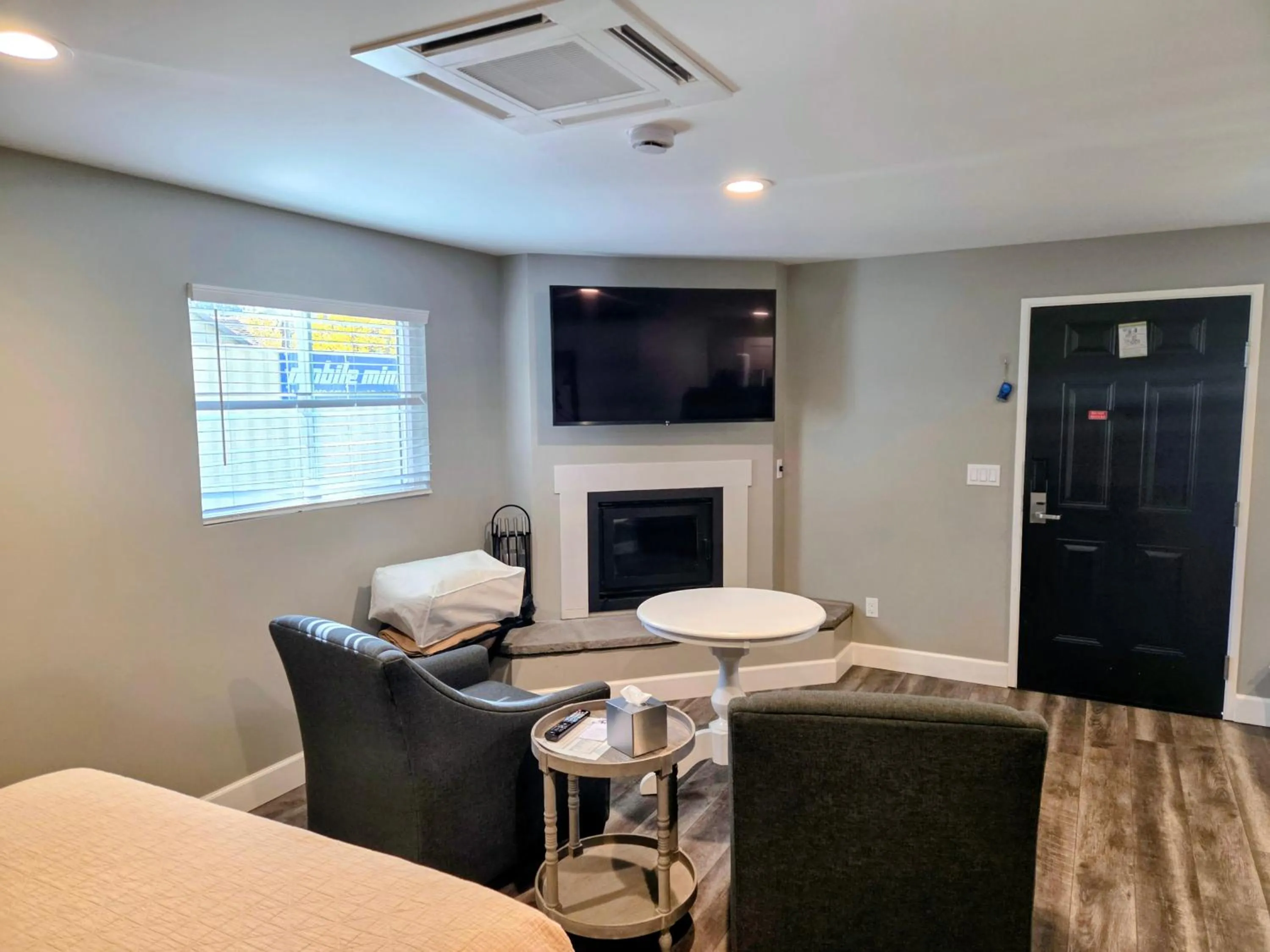 Living room in Big Bear Frontier