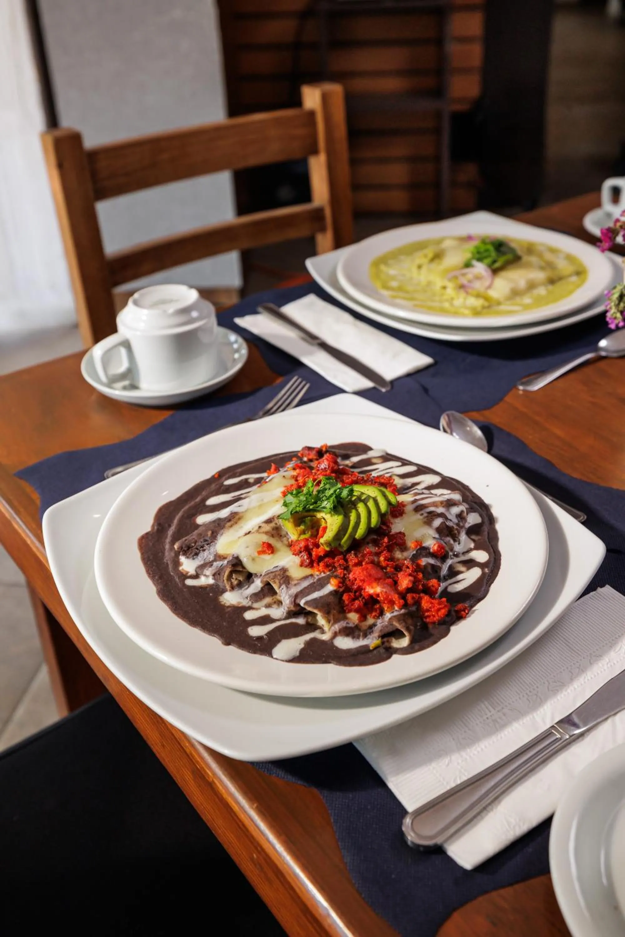 Restaurant/places to eat in Hotel Suites México Plaza León Campestre