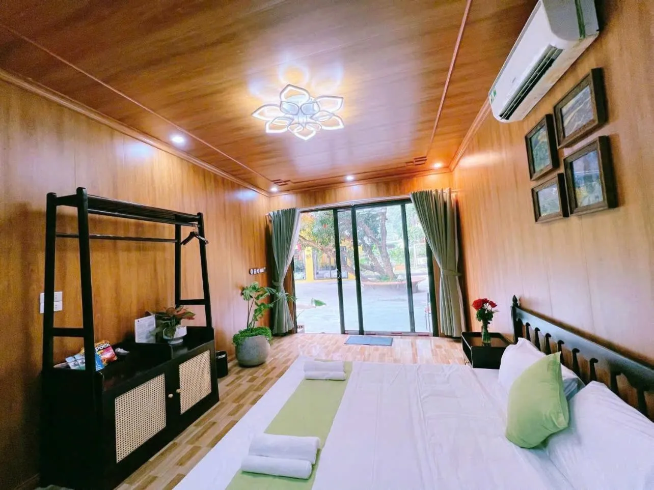 Photo of the whole room, Bed in For You Ninh Bình Boutique