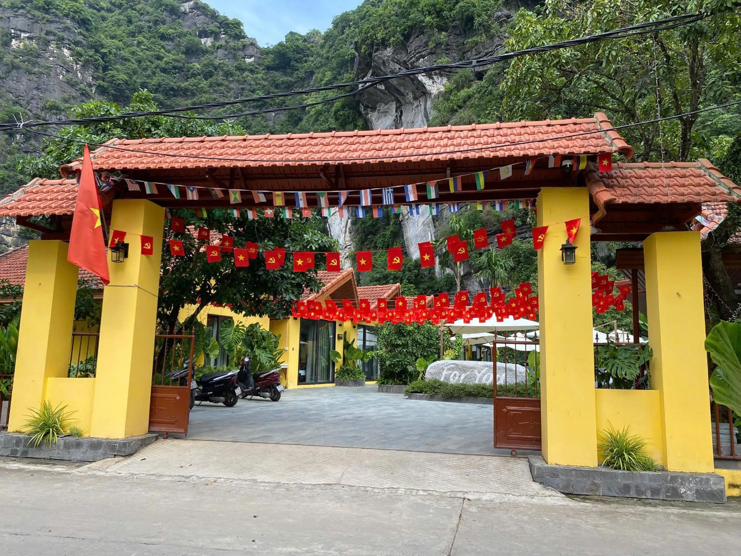 Facade/entrance in For You Ninh Bình Boutique