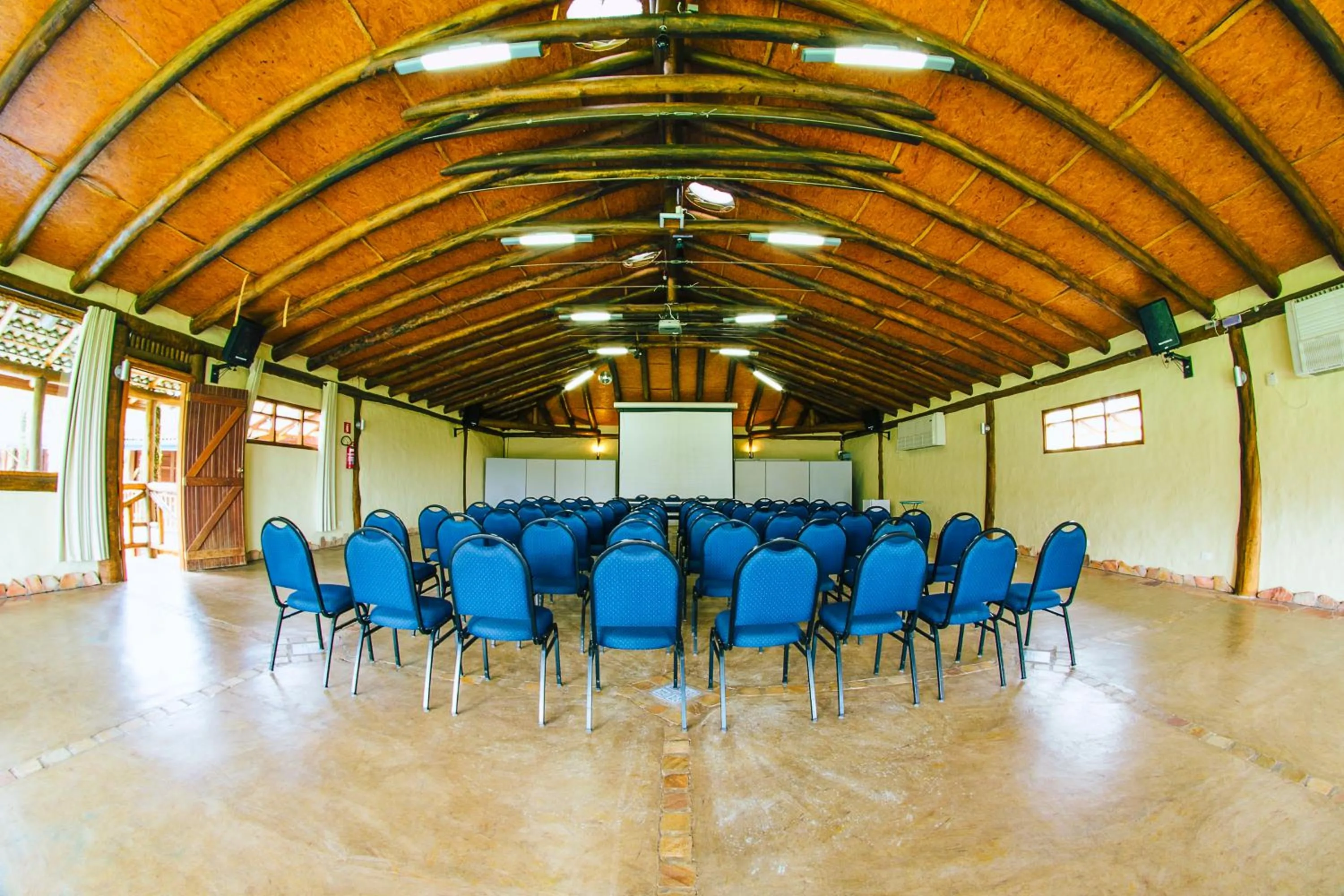 Business facilities in Pousada Tambayba
