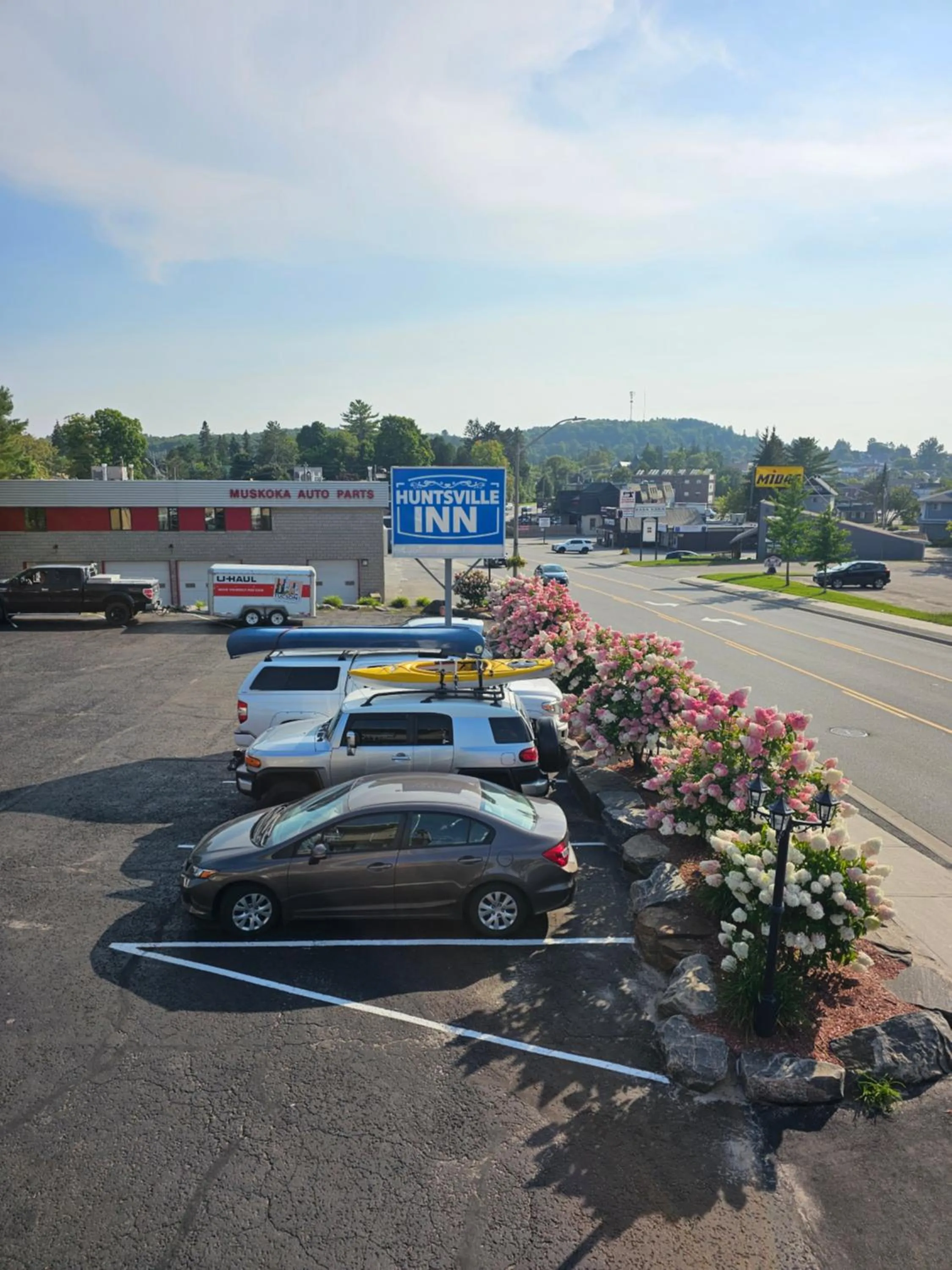 Street view in Huntsville Inn