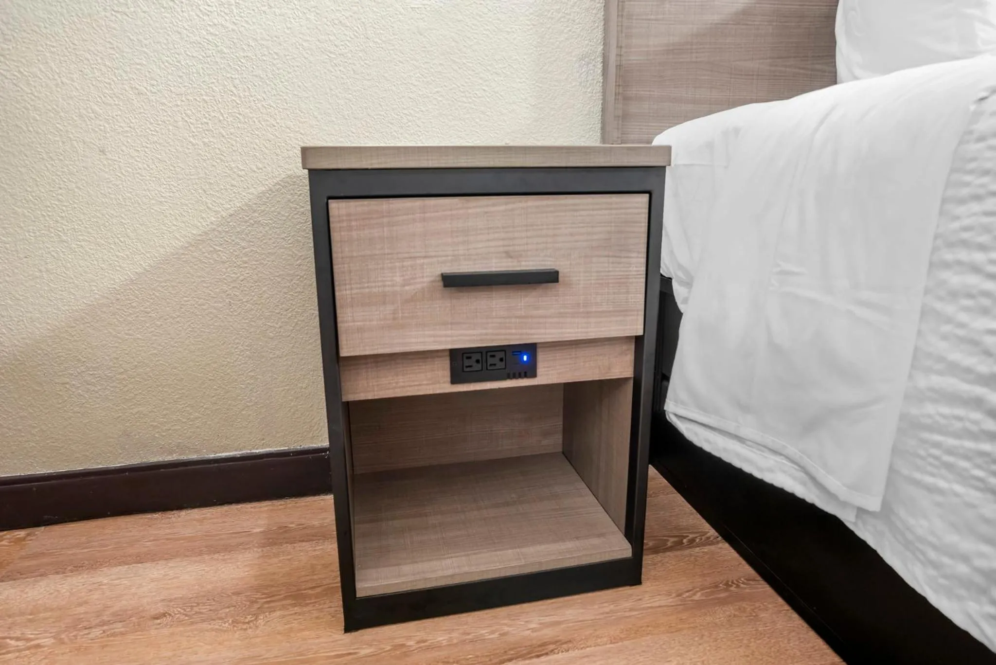 Photo of the whole room, Bed in Red Roof Inn West Monroe