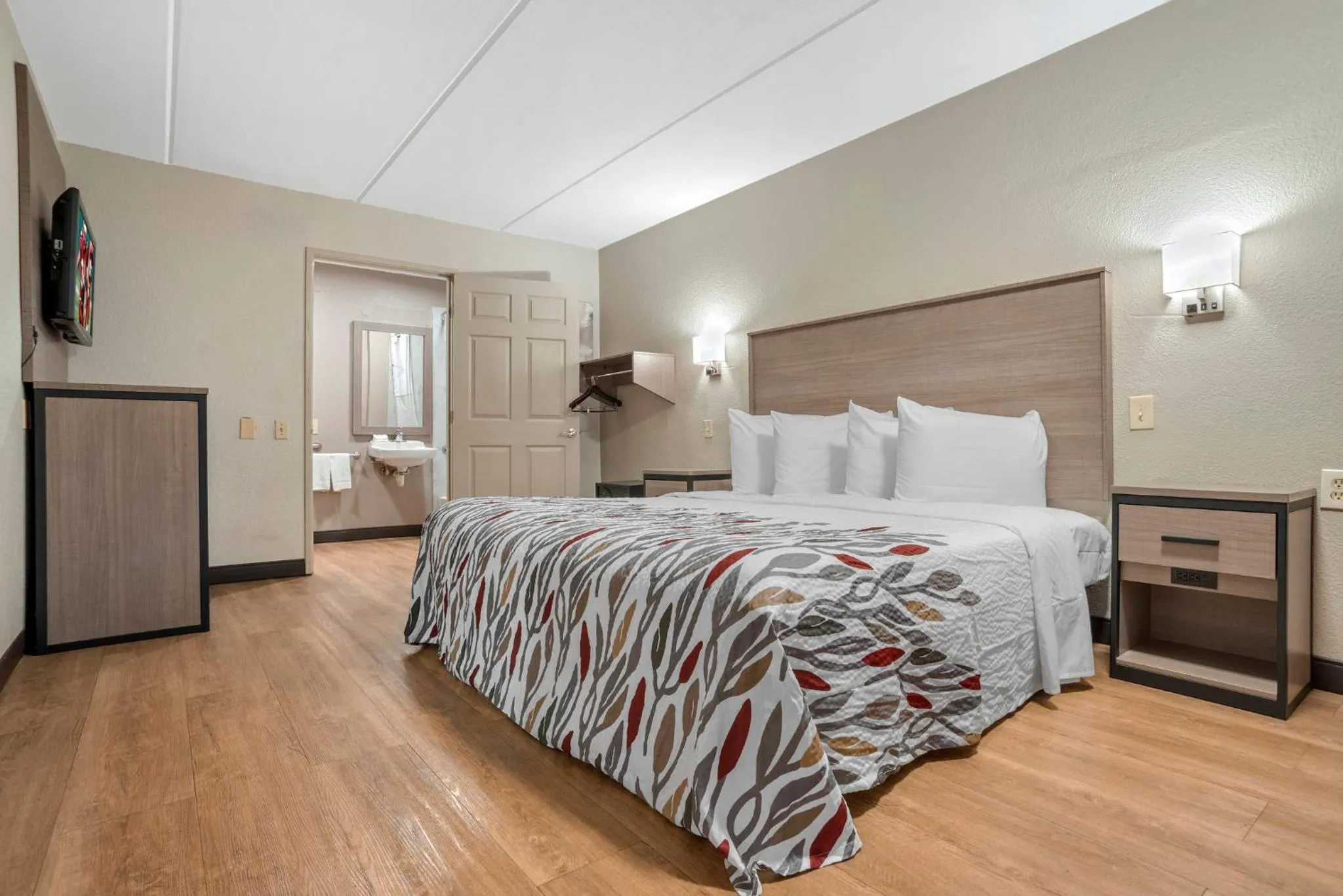 Bedroom, Bed in Red Roof Inn West Monroe