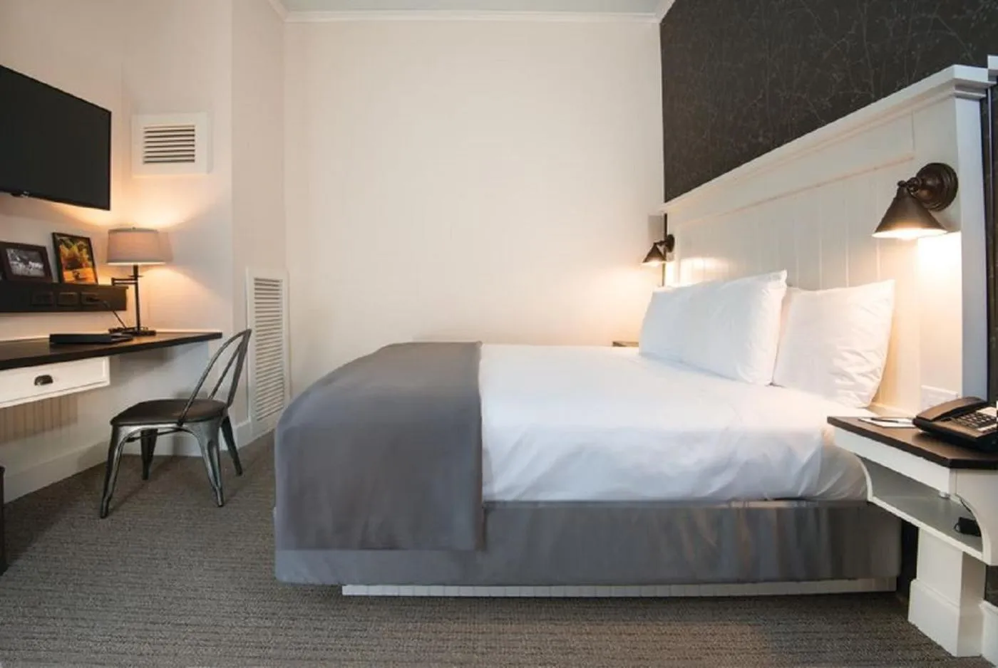 Bed in Village Hotel on Biltmore Estate