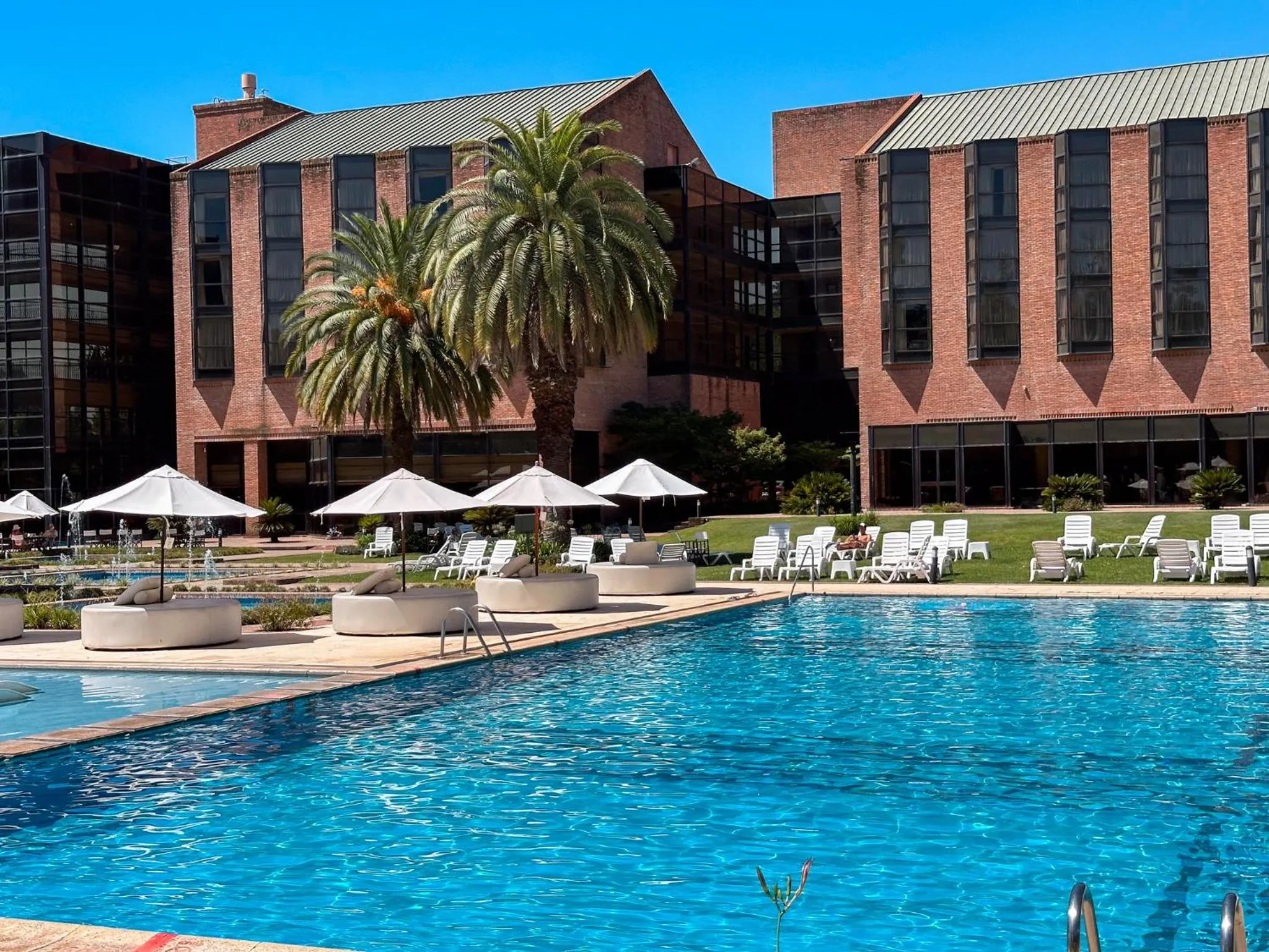 Day in Sheraton Pilar Hotel & Convention Center