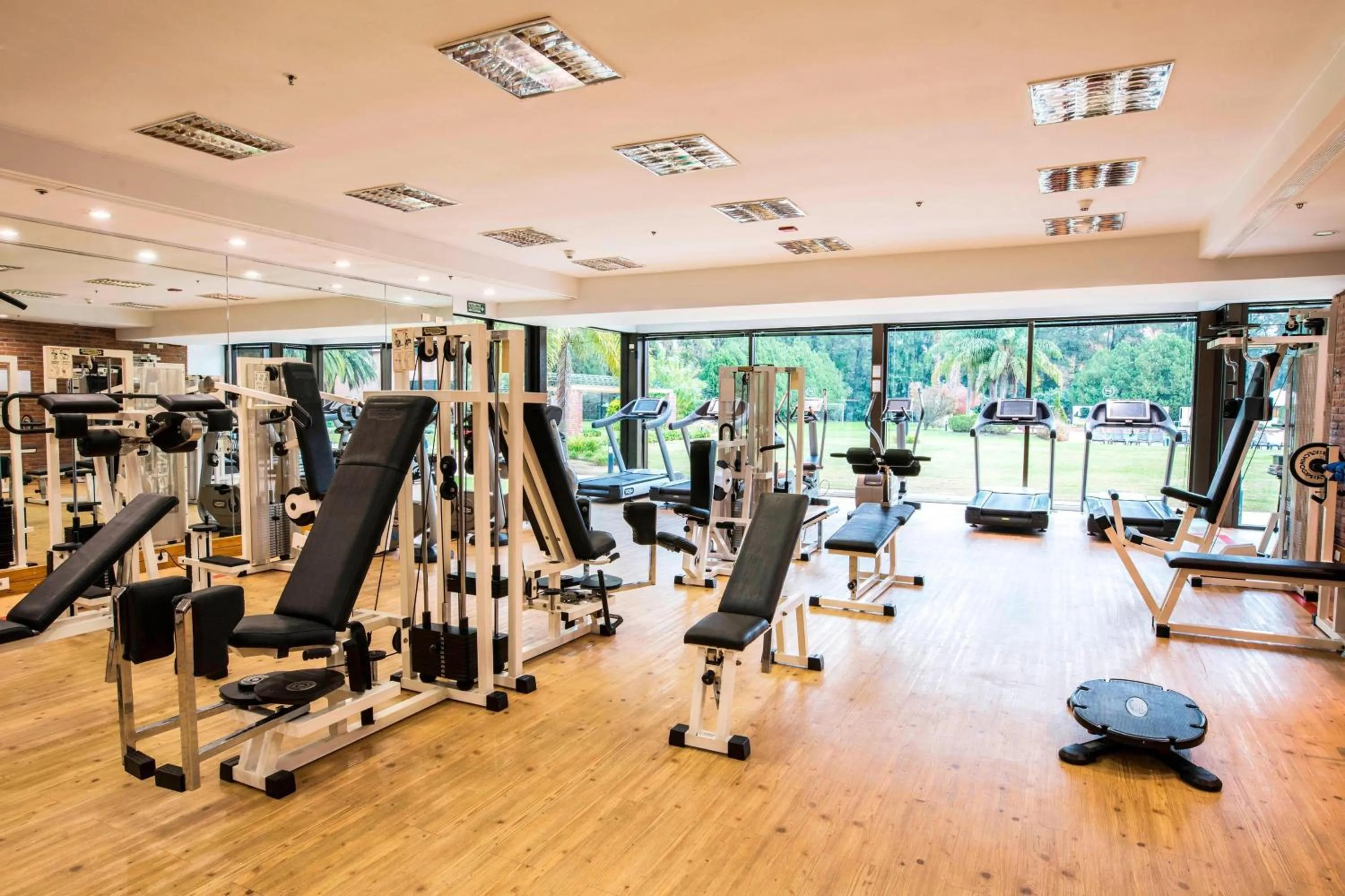 Fitness centre/facilities in Sheraton Pilar Hotel & Convention Center