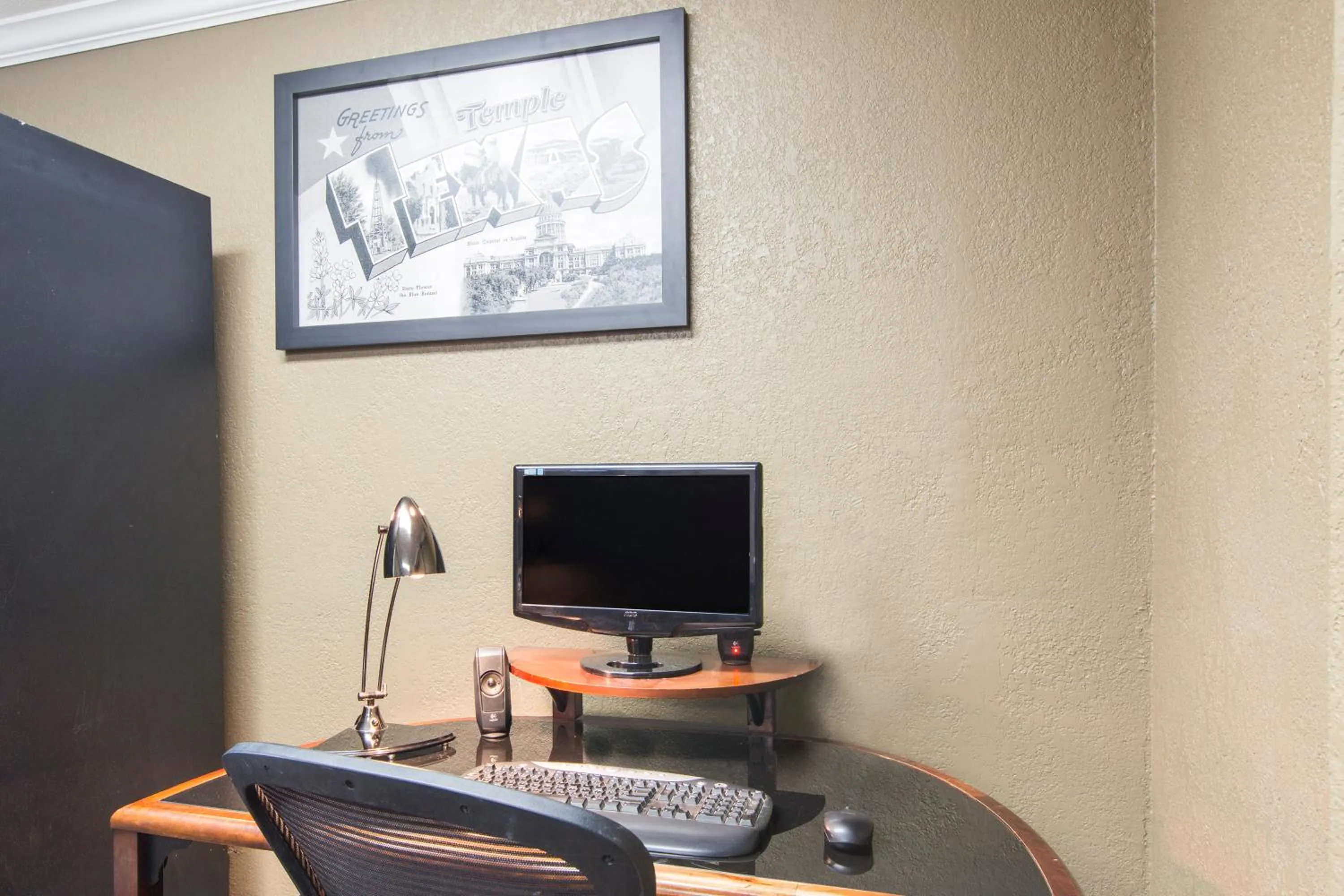 Business facilities in Super 8 by Wyndham Temple S General Bruce