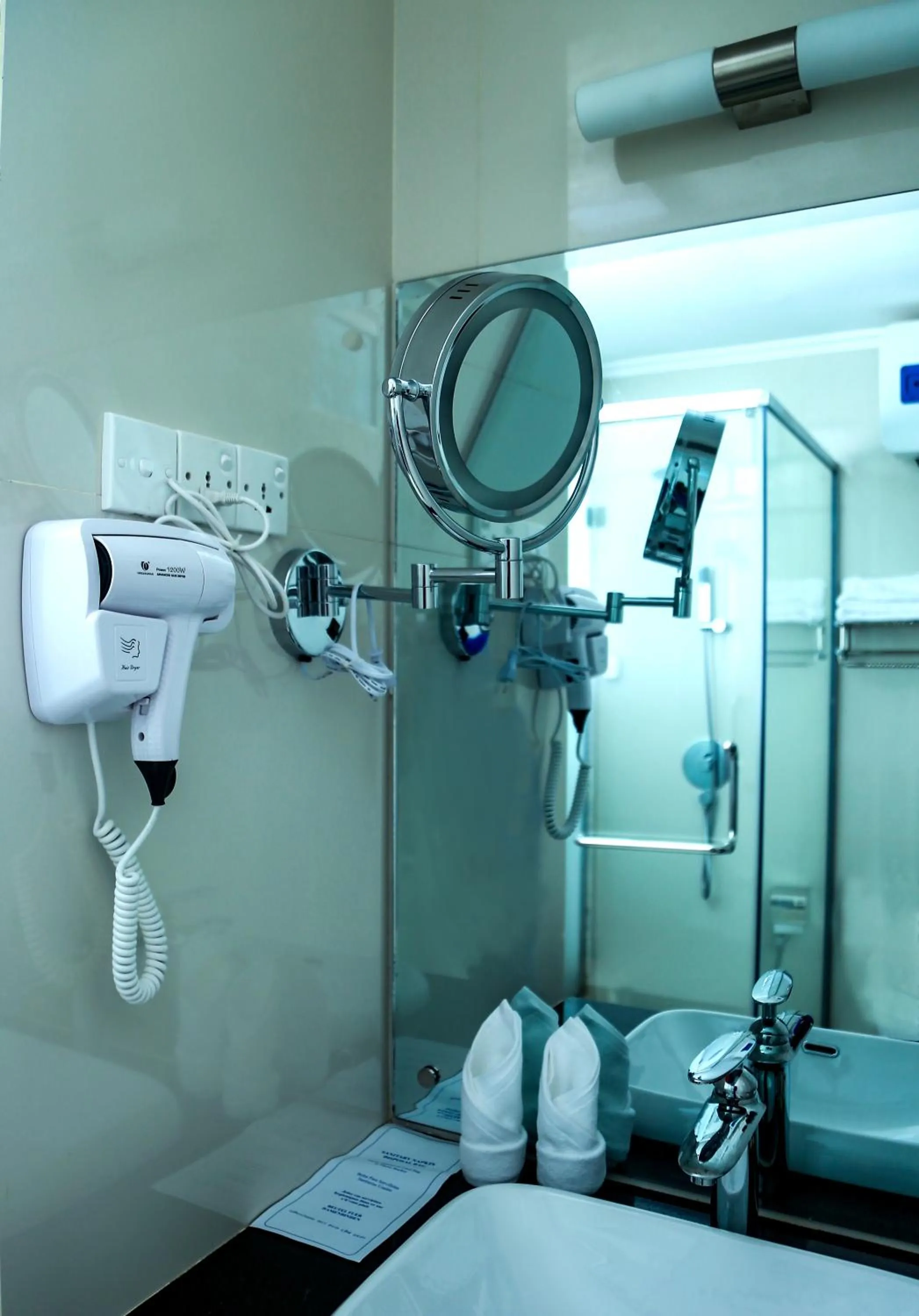 heating in Royal Lake Hotel