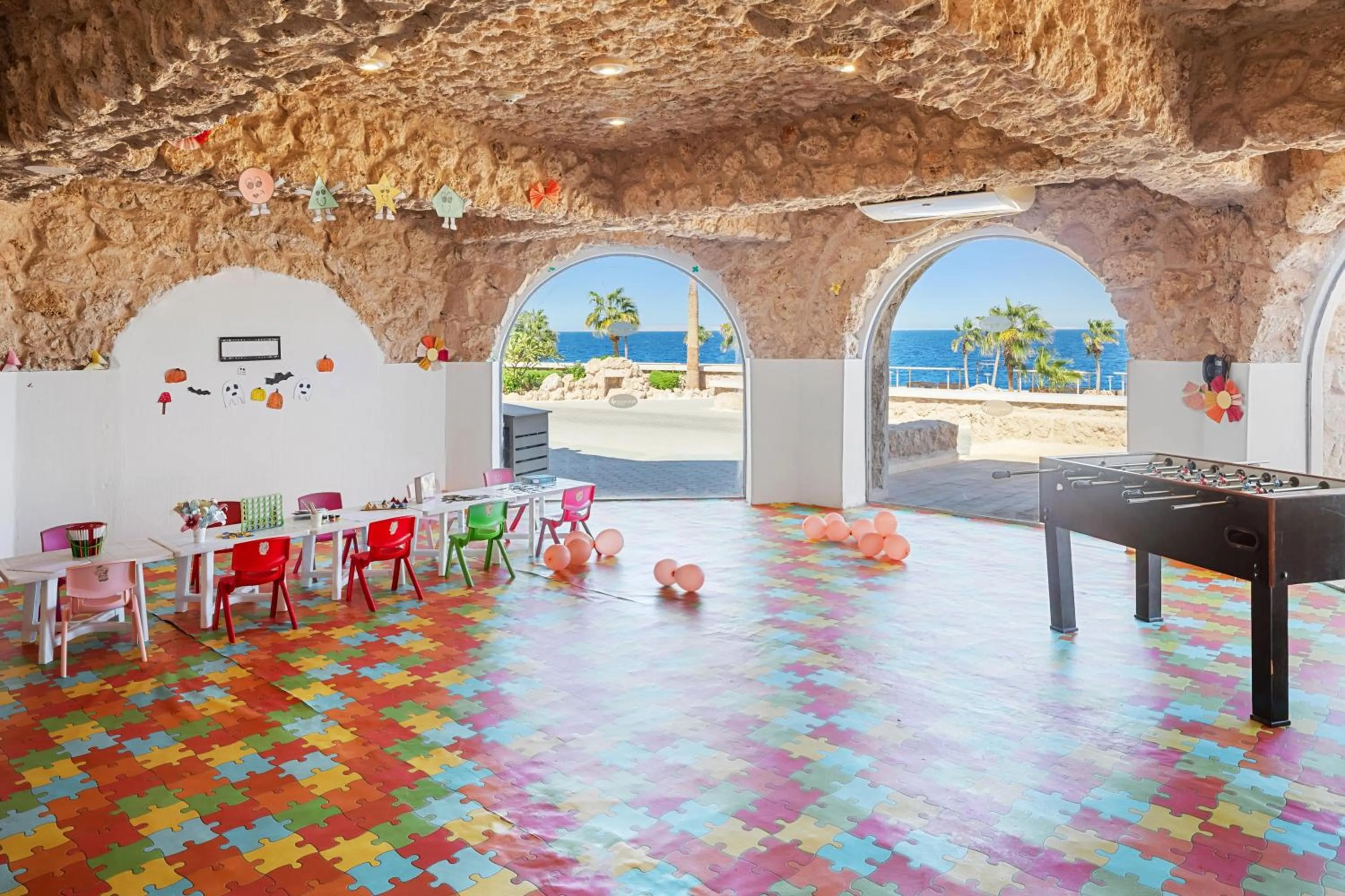 Family in Pickalbatros Citadel Resort Sahl Hasheesh